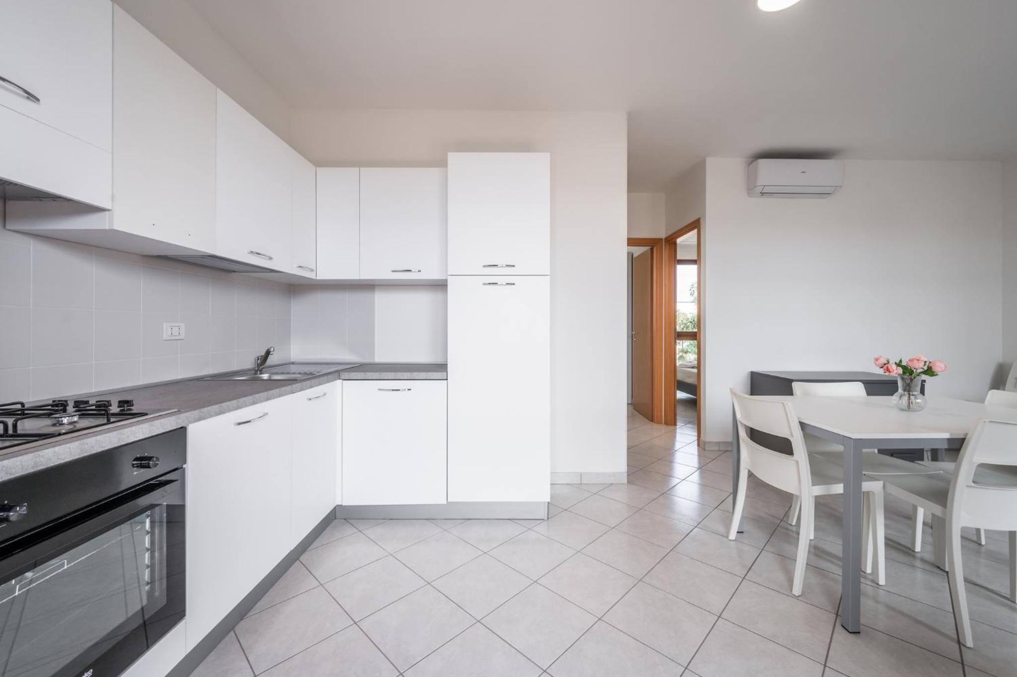 Two-Bedroom Deluxe Apartment with Balcony photo 3