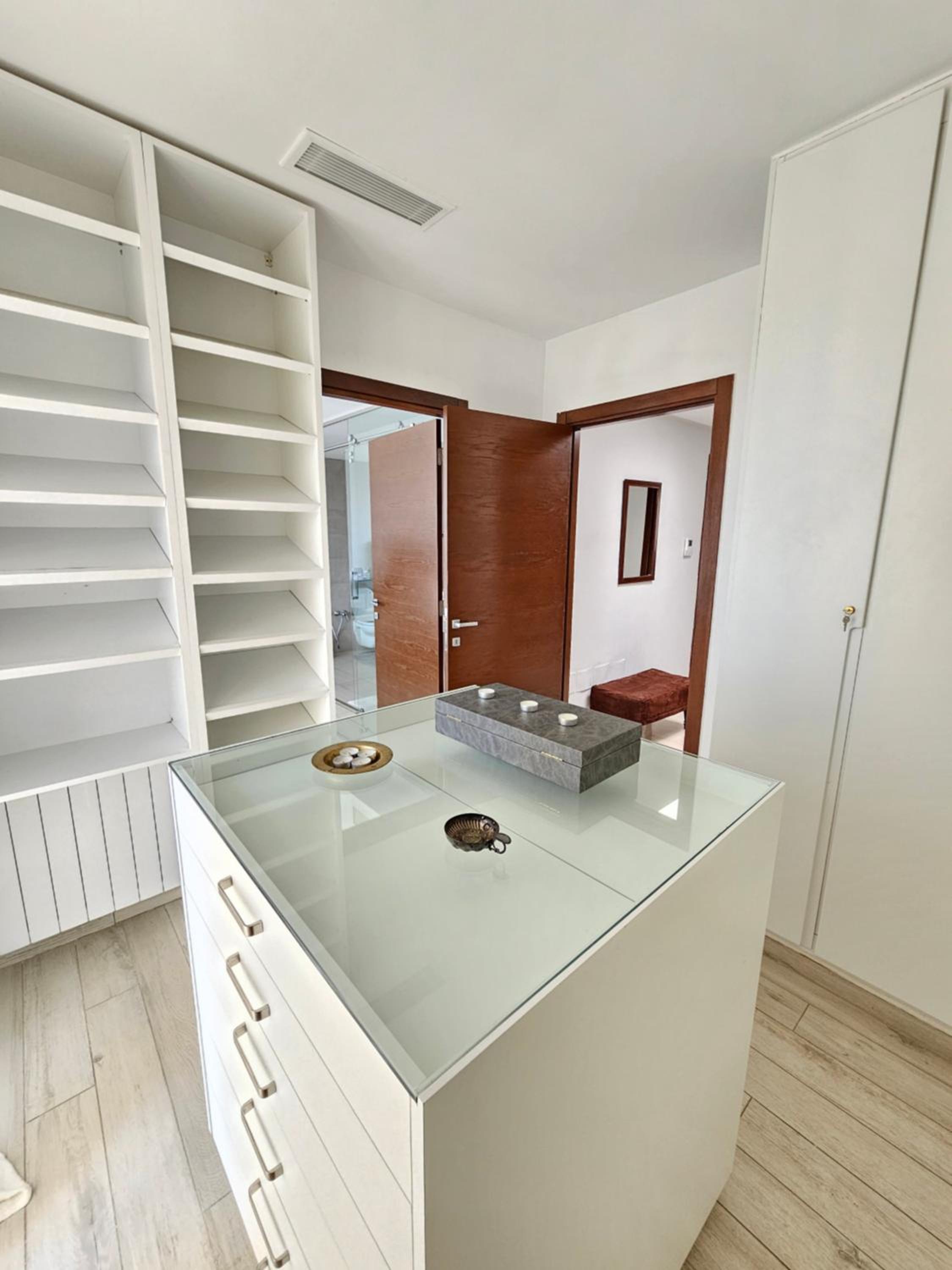 Three-Bedroom Villa photo 3