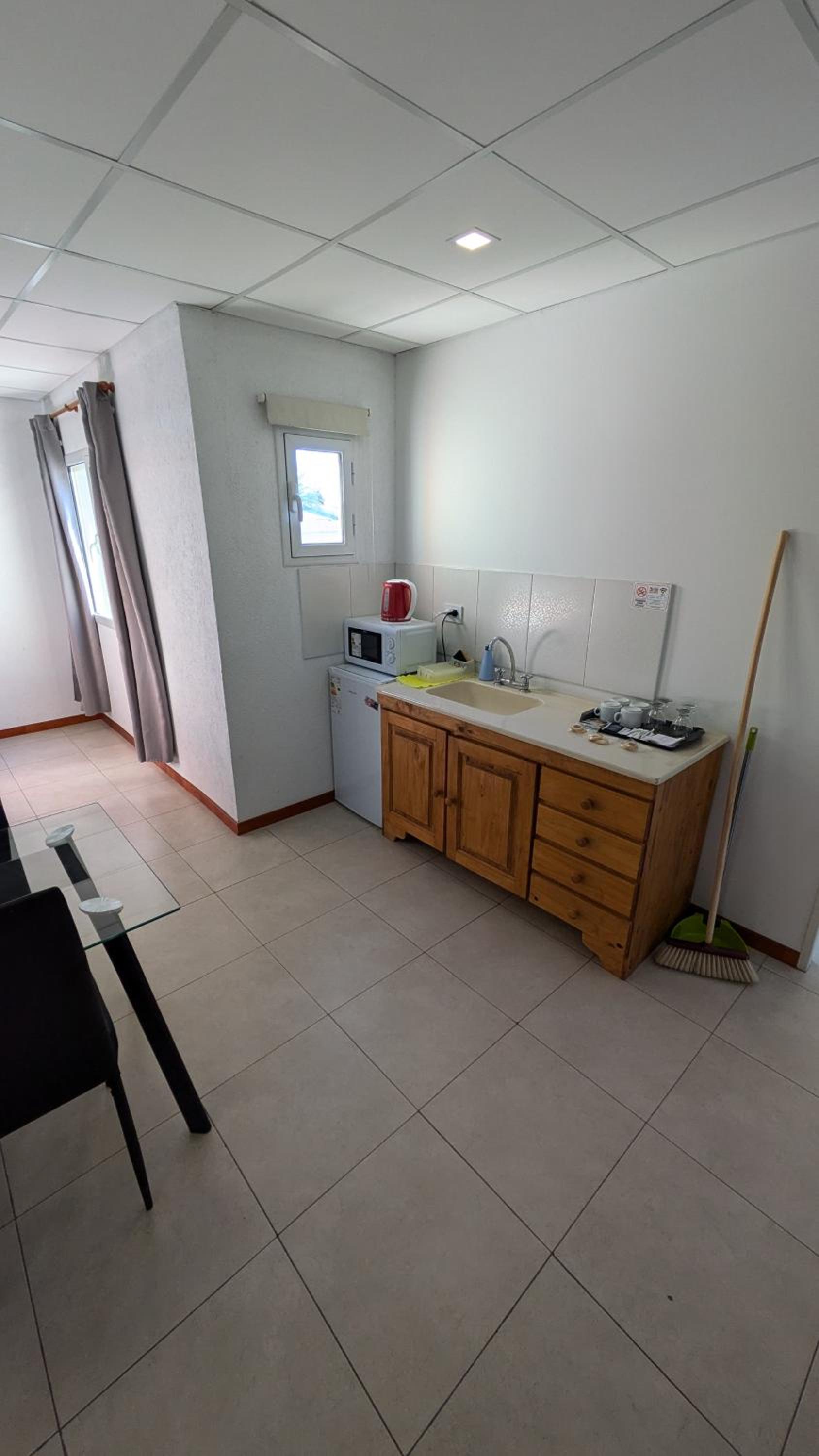 Quadruple Room with Private Bathroom photo 3