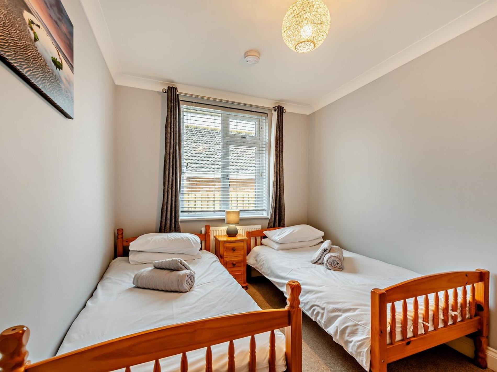 Three-Bedroom House photo 2