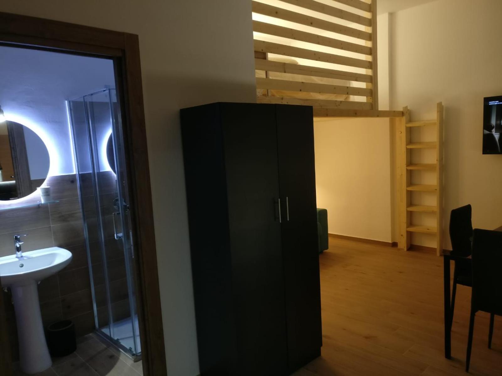 Studio Apartment with Mezzanine photo 1