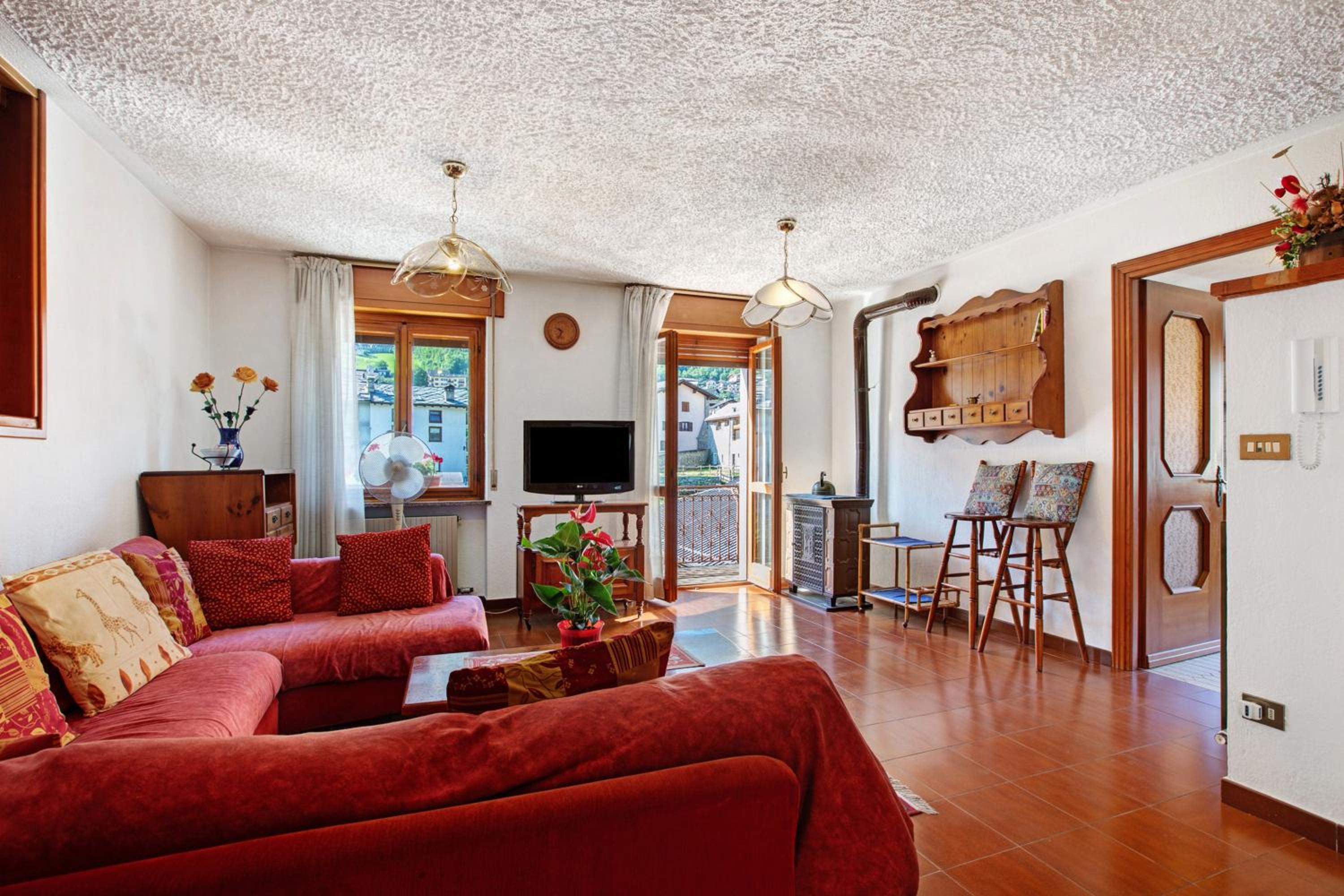 Two-Bedroom Deluxe Apartment with Balcony photo 1
