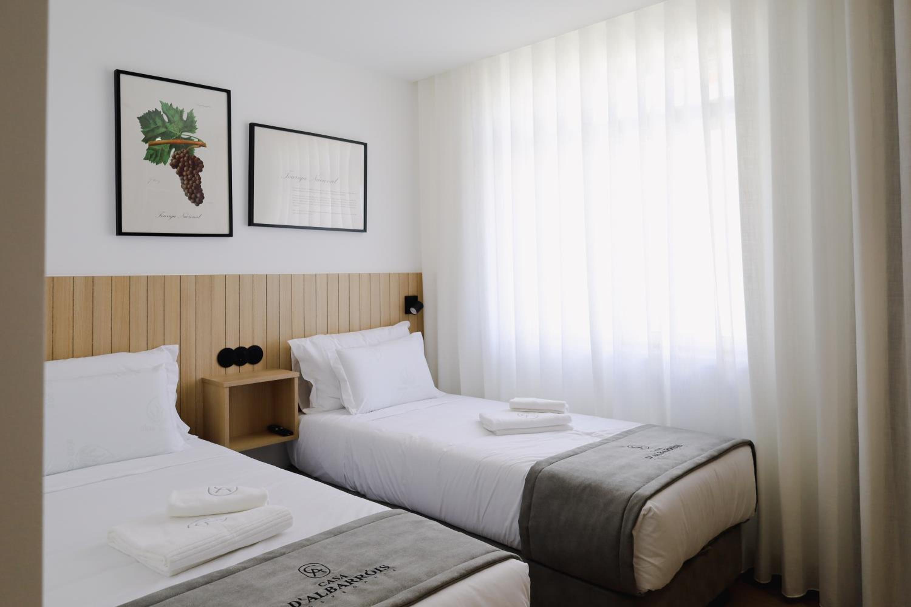 Twin Room with Private Bathroom