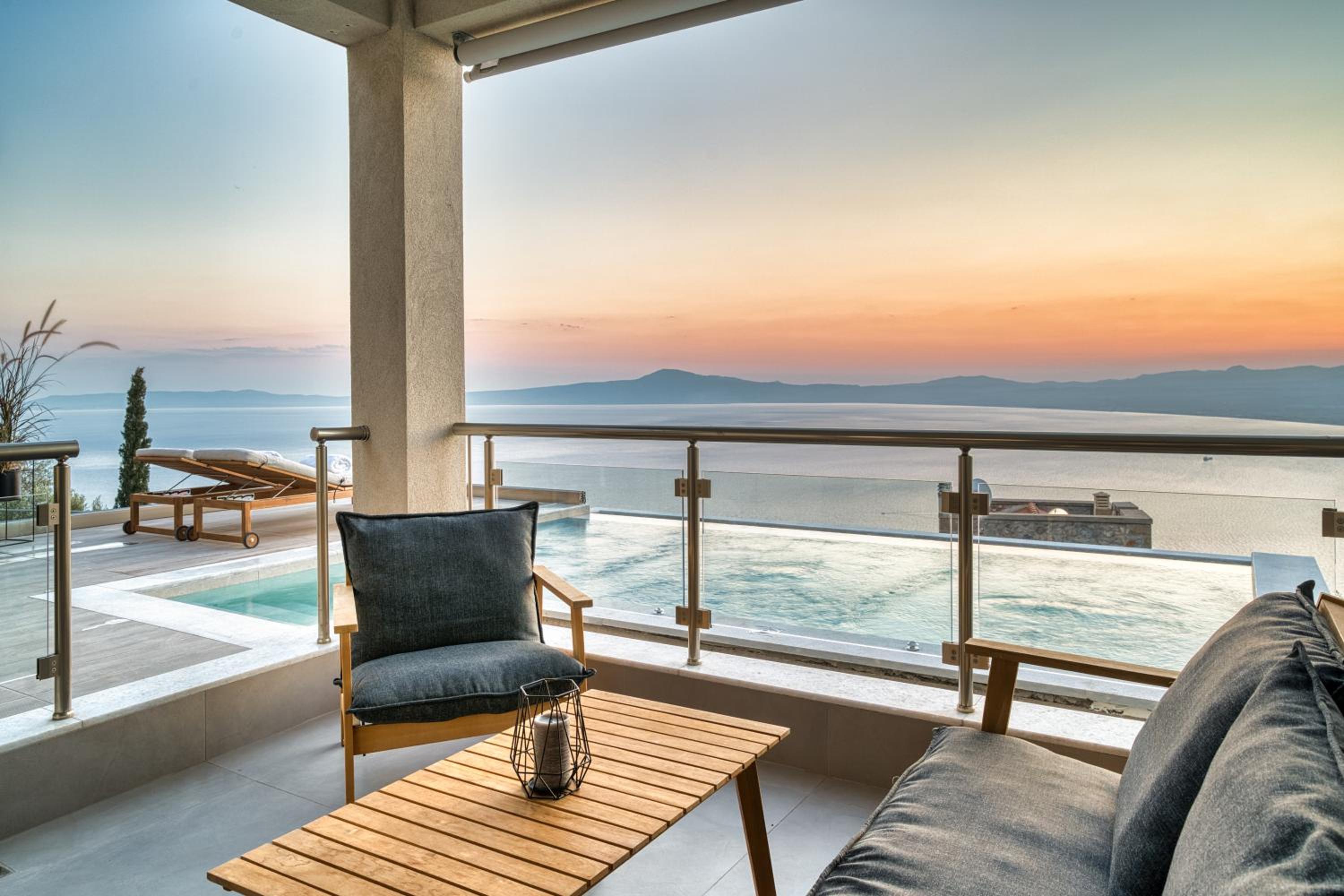 Villa with Private Pool photo 3