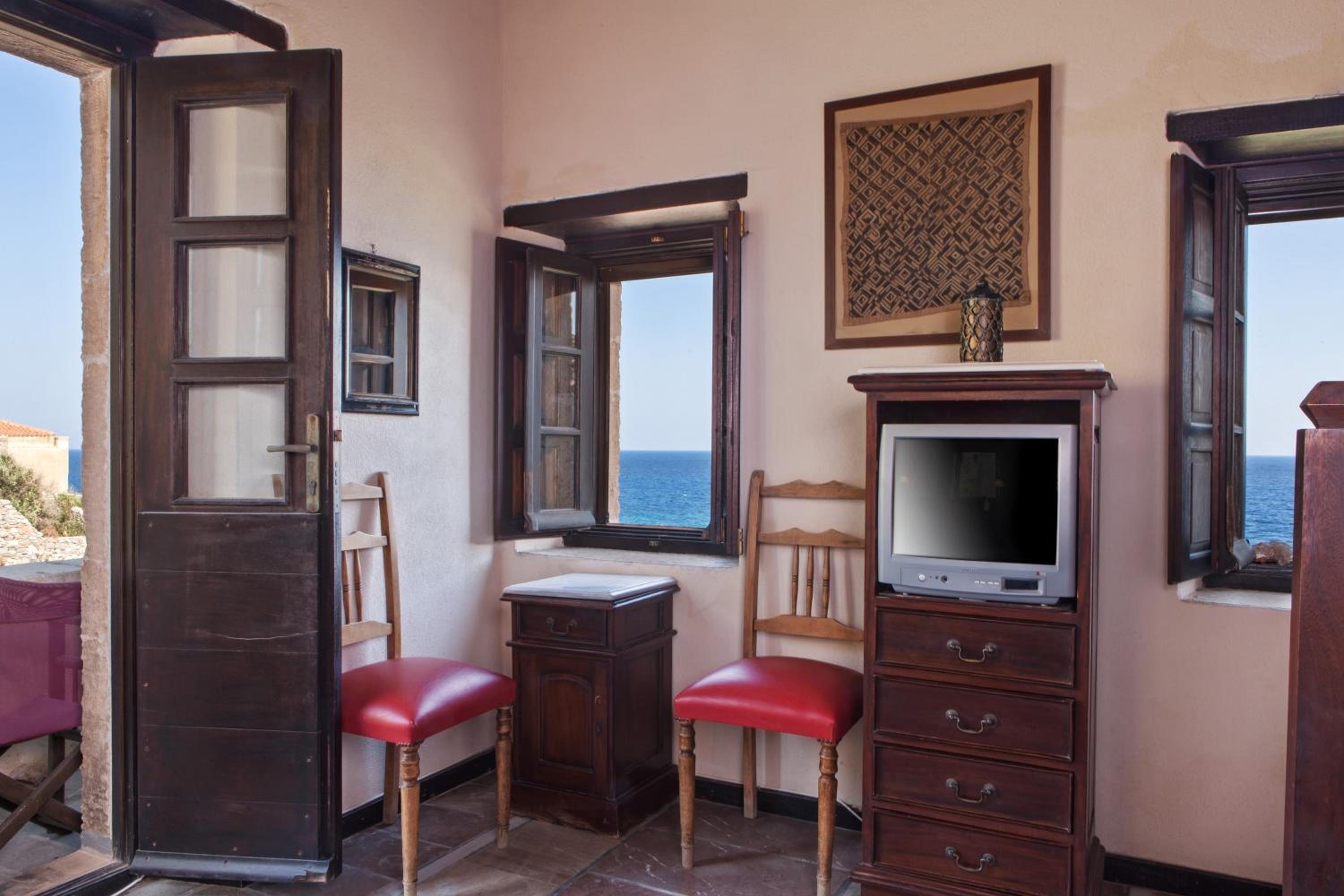 Superior Double Room with Balcony, photo 7