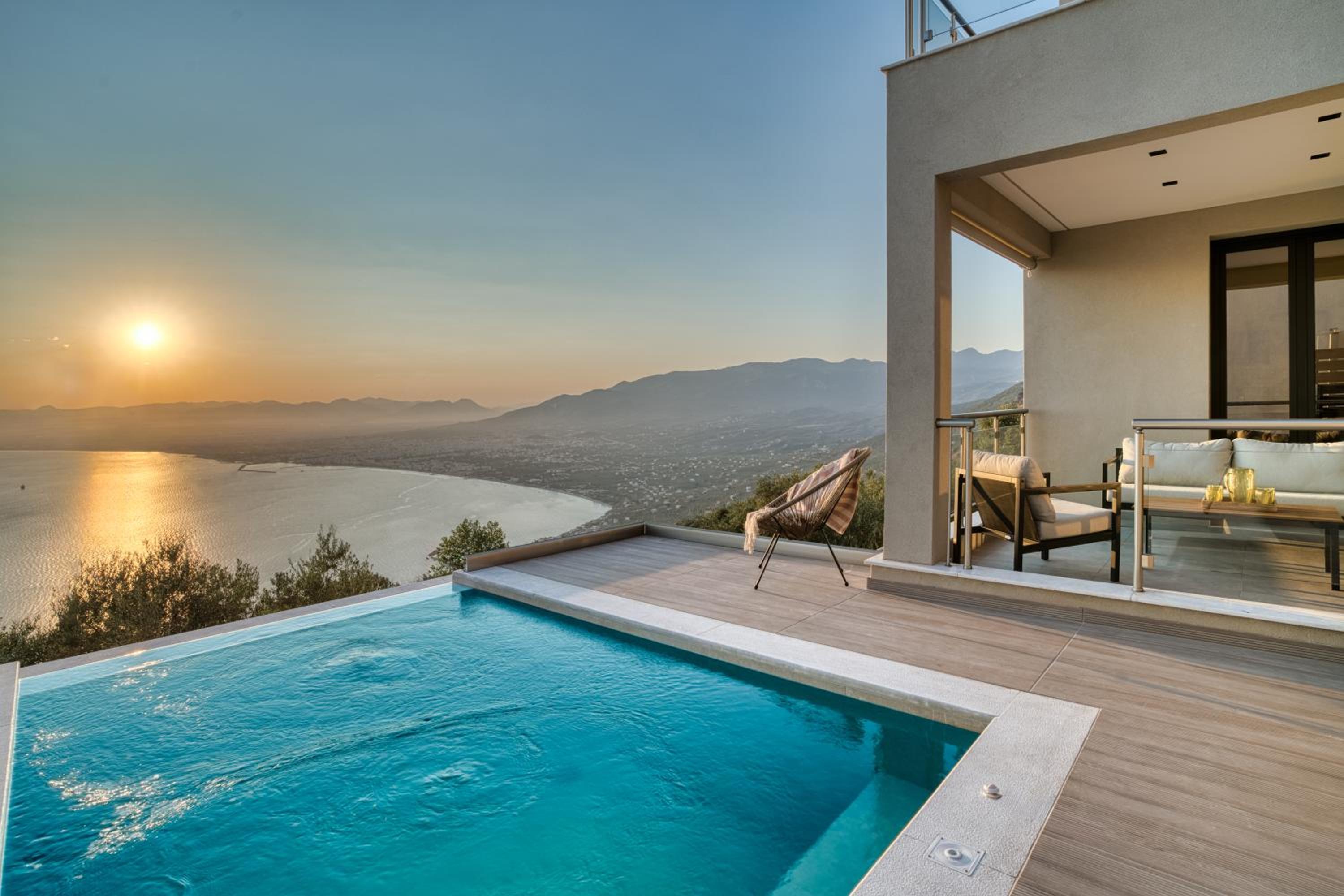 Villa with Private Pool photo 3