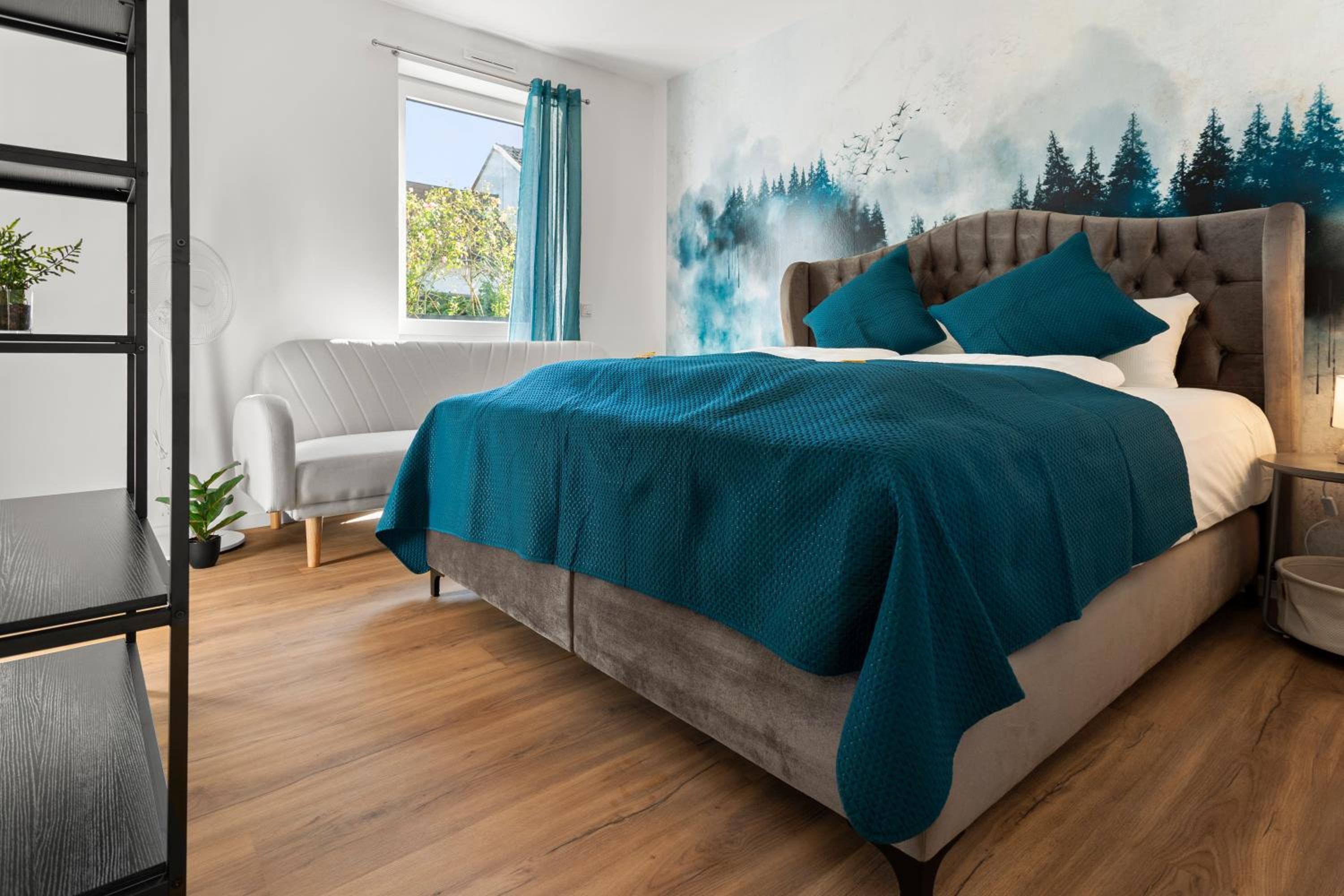 Deluxe Two-Bedroom Apartment with Garden View photo 1