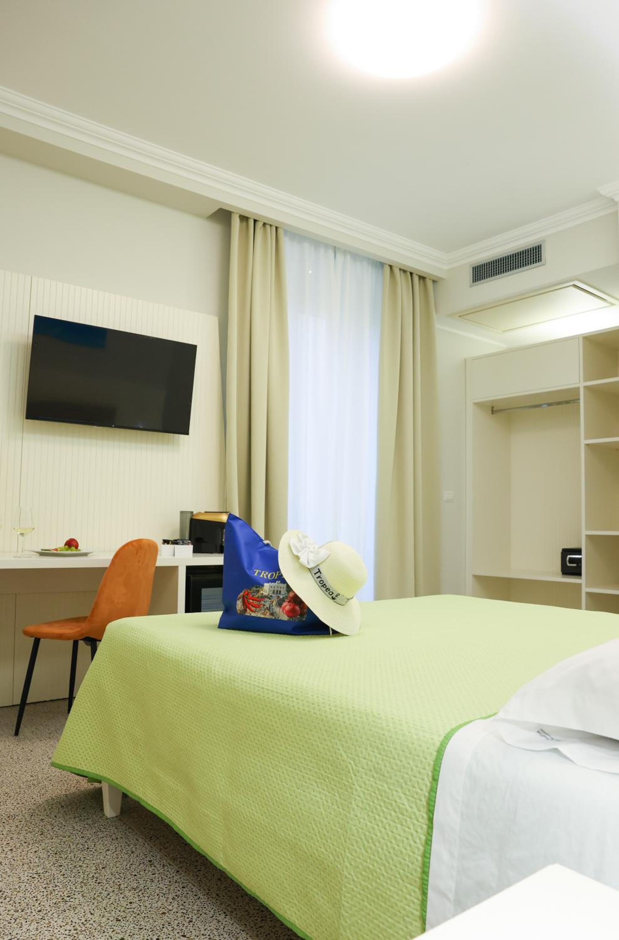 Deluxe Room photo 2