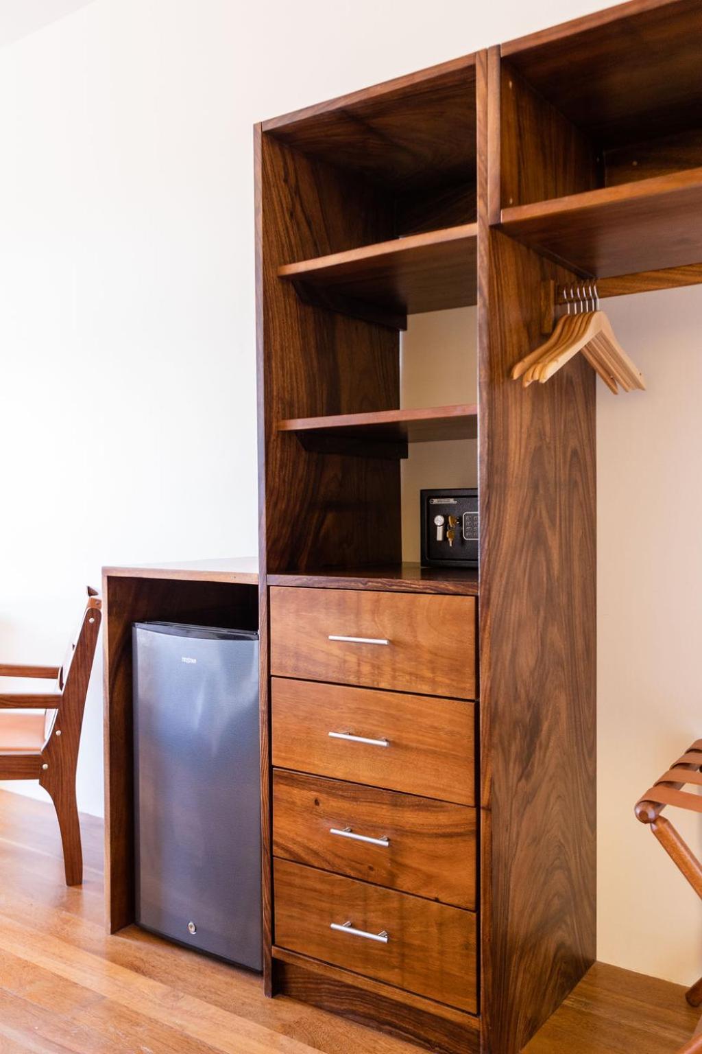 Superior Quadruple Room photo 2