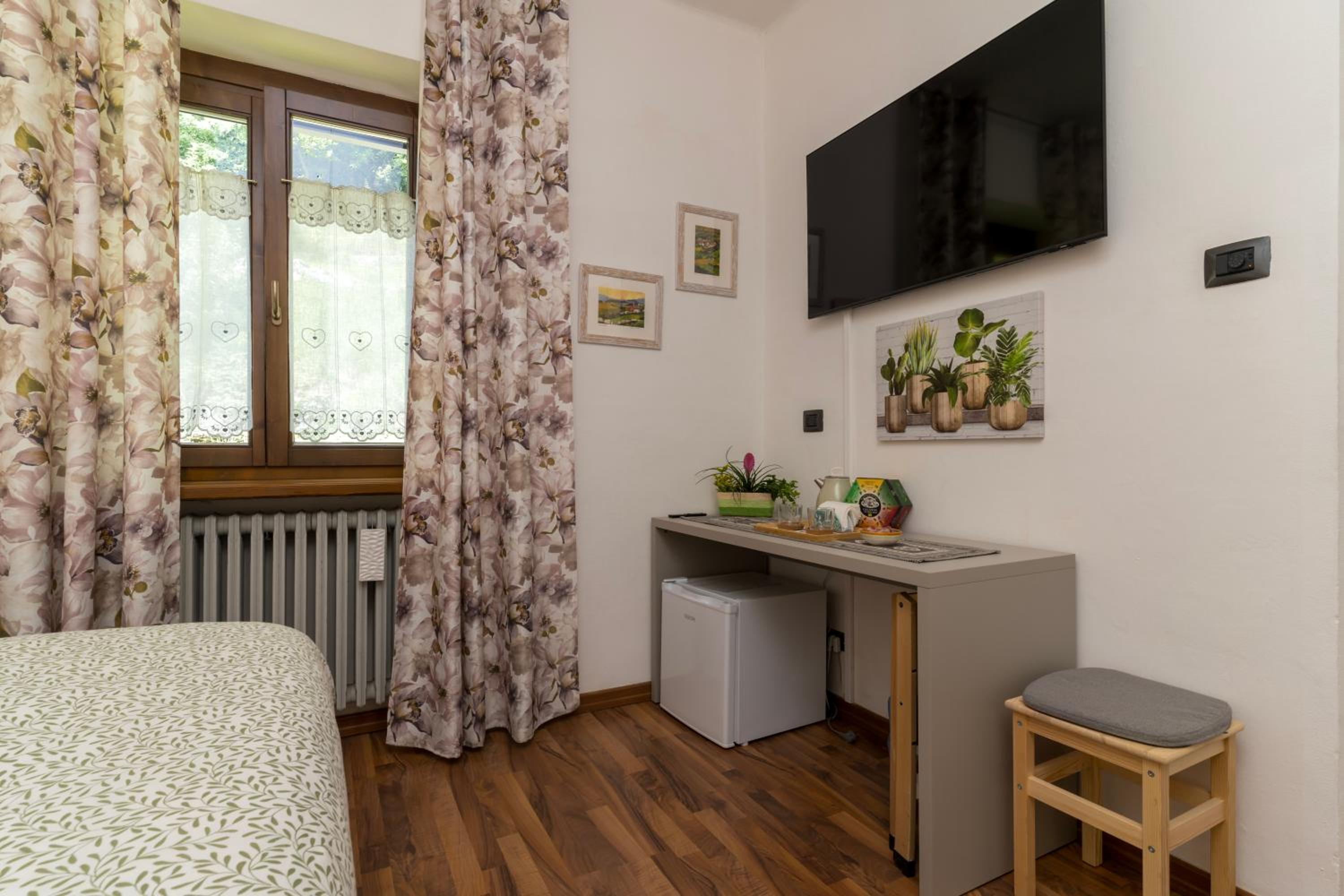 Double Room with Private Bathroom photo 2