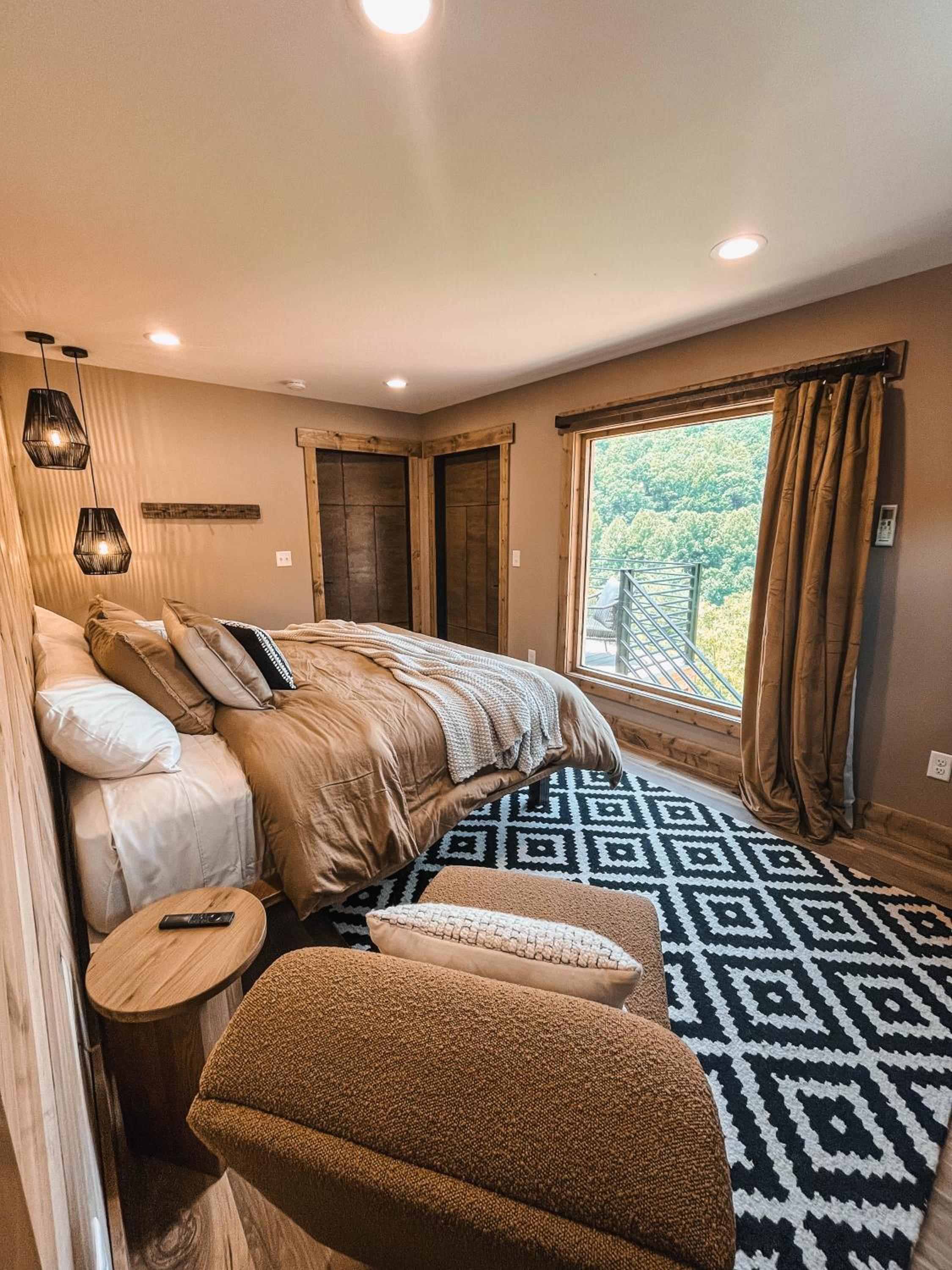 King Room with Mountain View photo 1