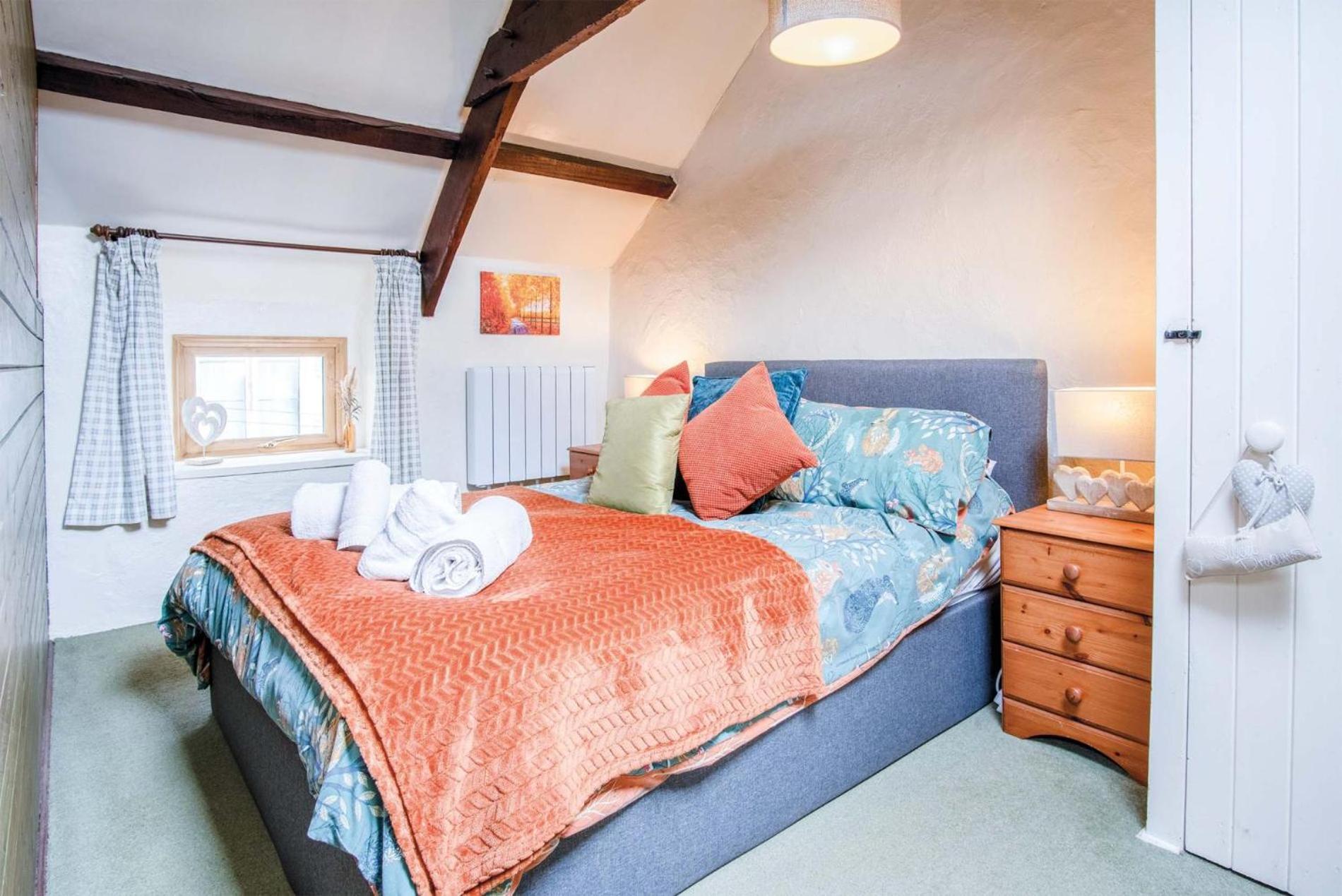 Two-Bedroom House photo 1