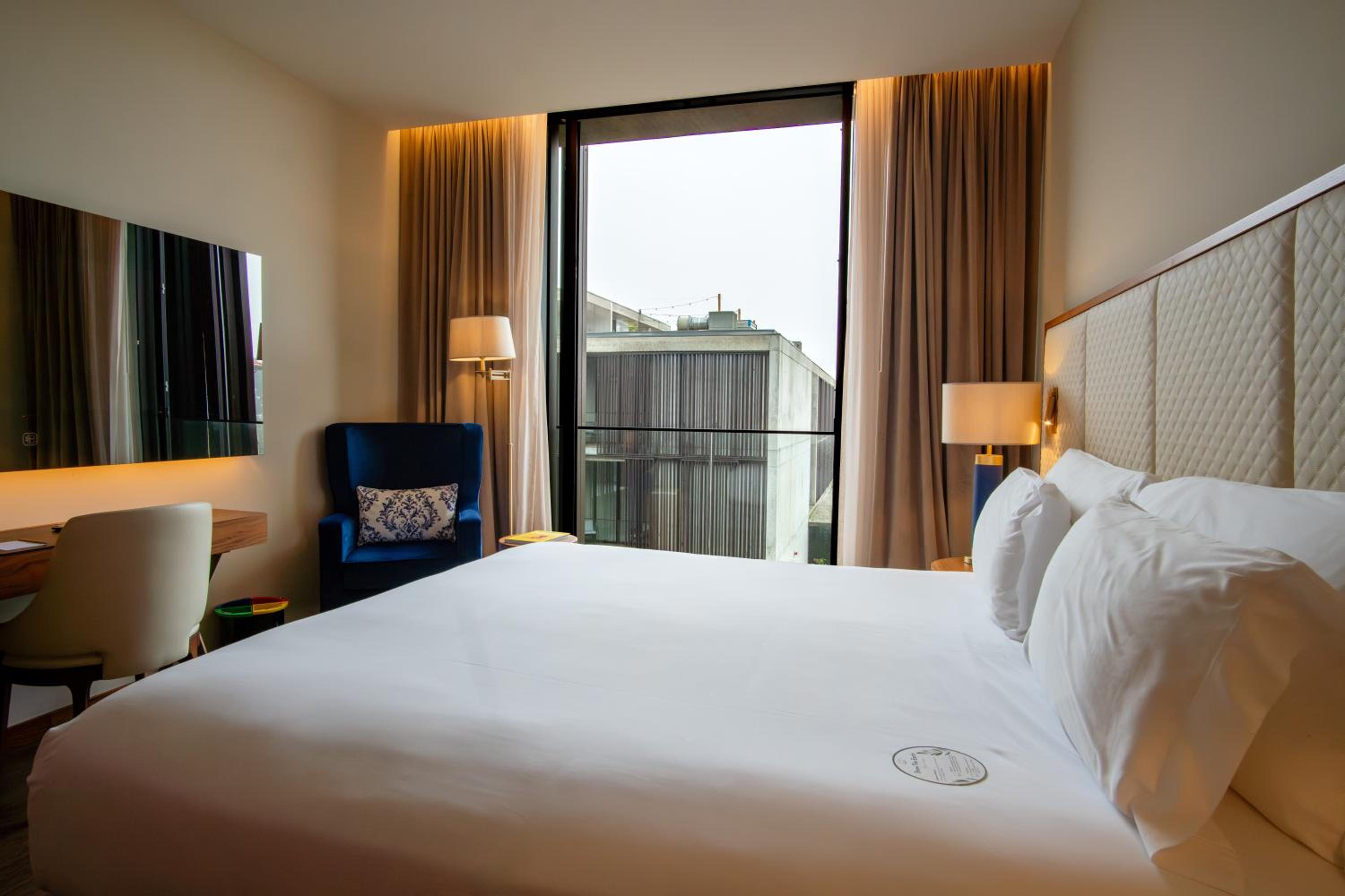 King Deluxe Room - Photo 2