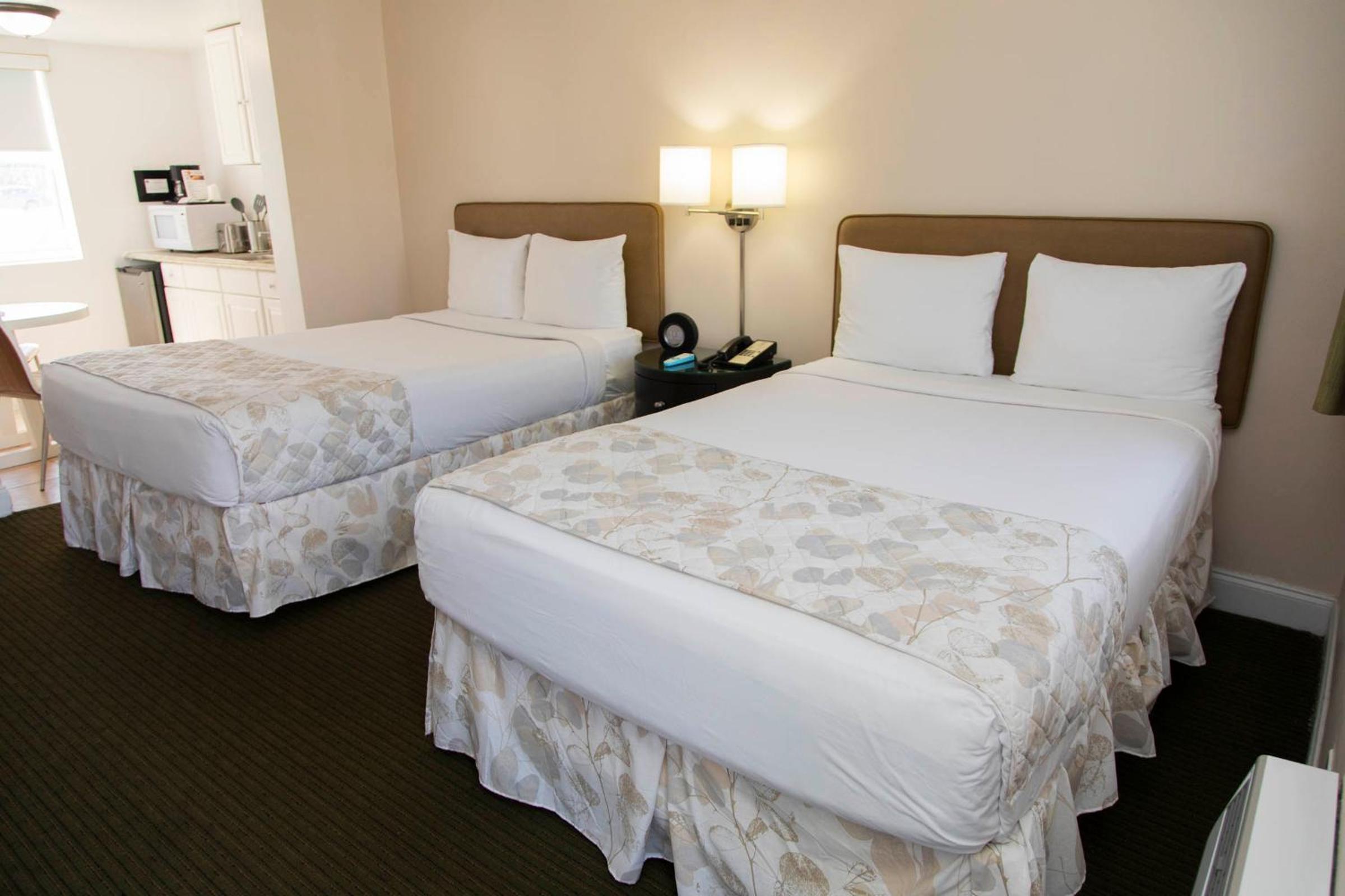 Superior Double Room with Two Double Beds and Kitchen - Free Parking - Photo 4