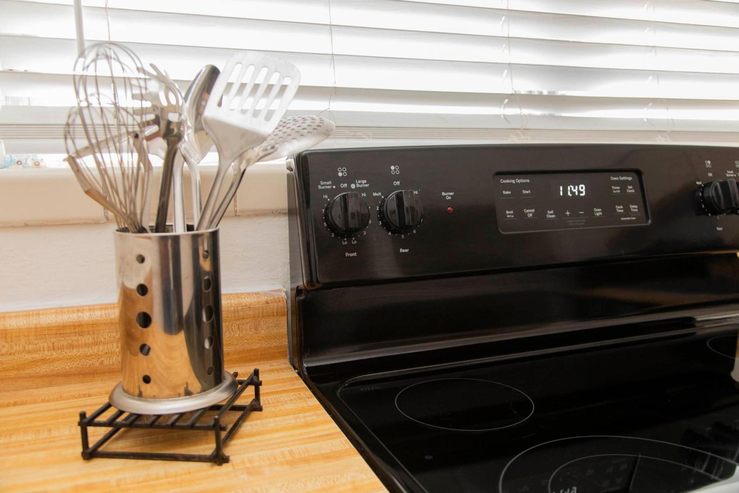 Two Bedrooms Family Apartment with Kitchenette - Free Parking - Photo 23