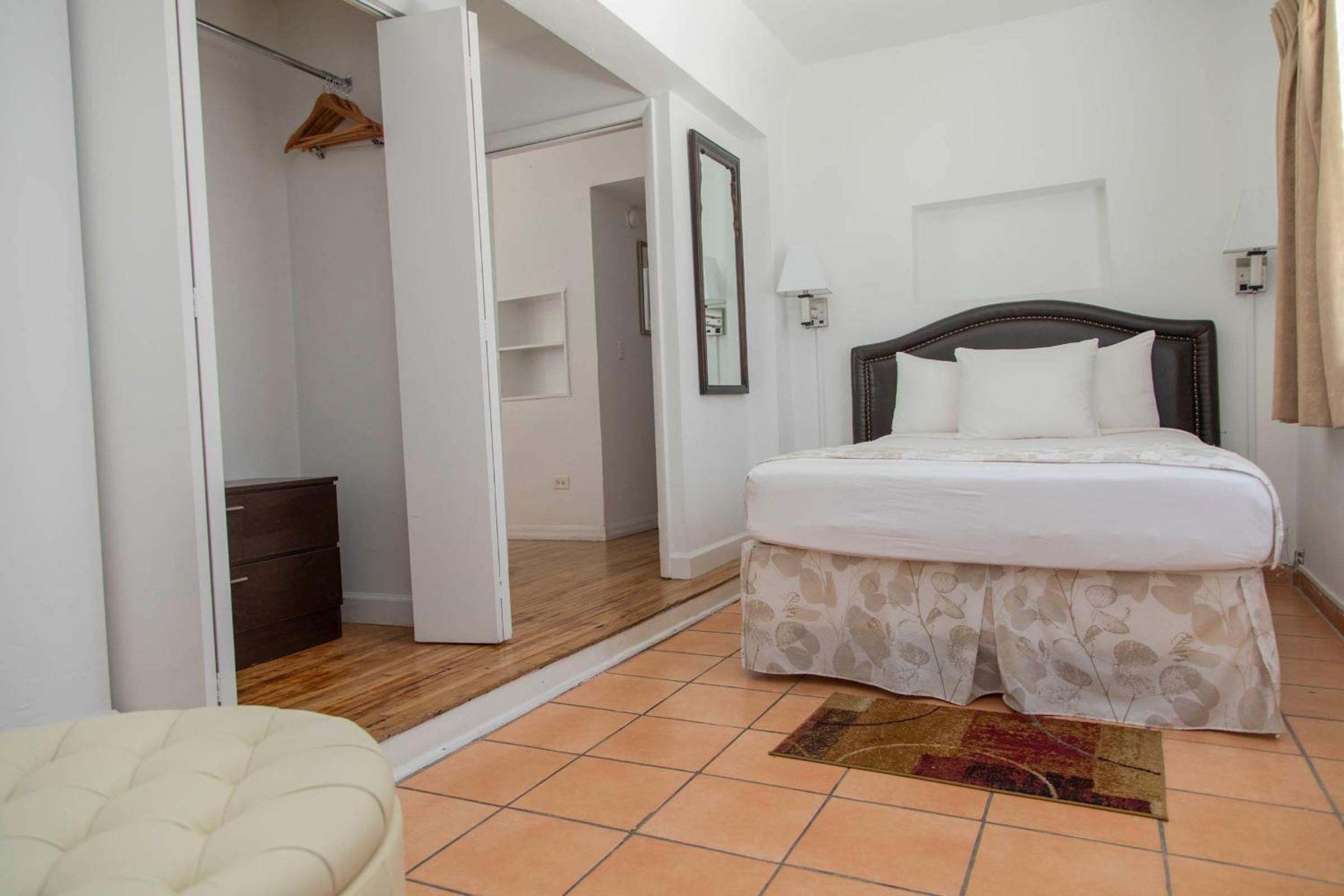 Two Bedrooms Family Apartment with Kitchenette - Free Parking - Photo 24