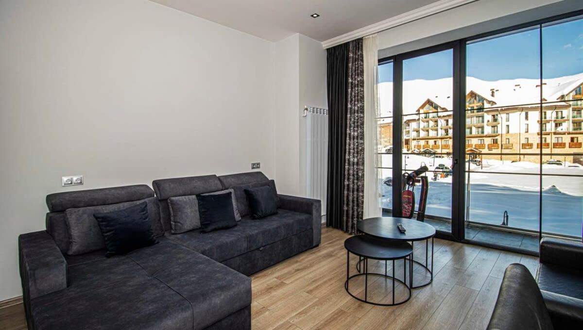 Apartment photo 3