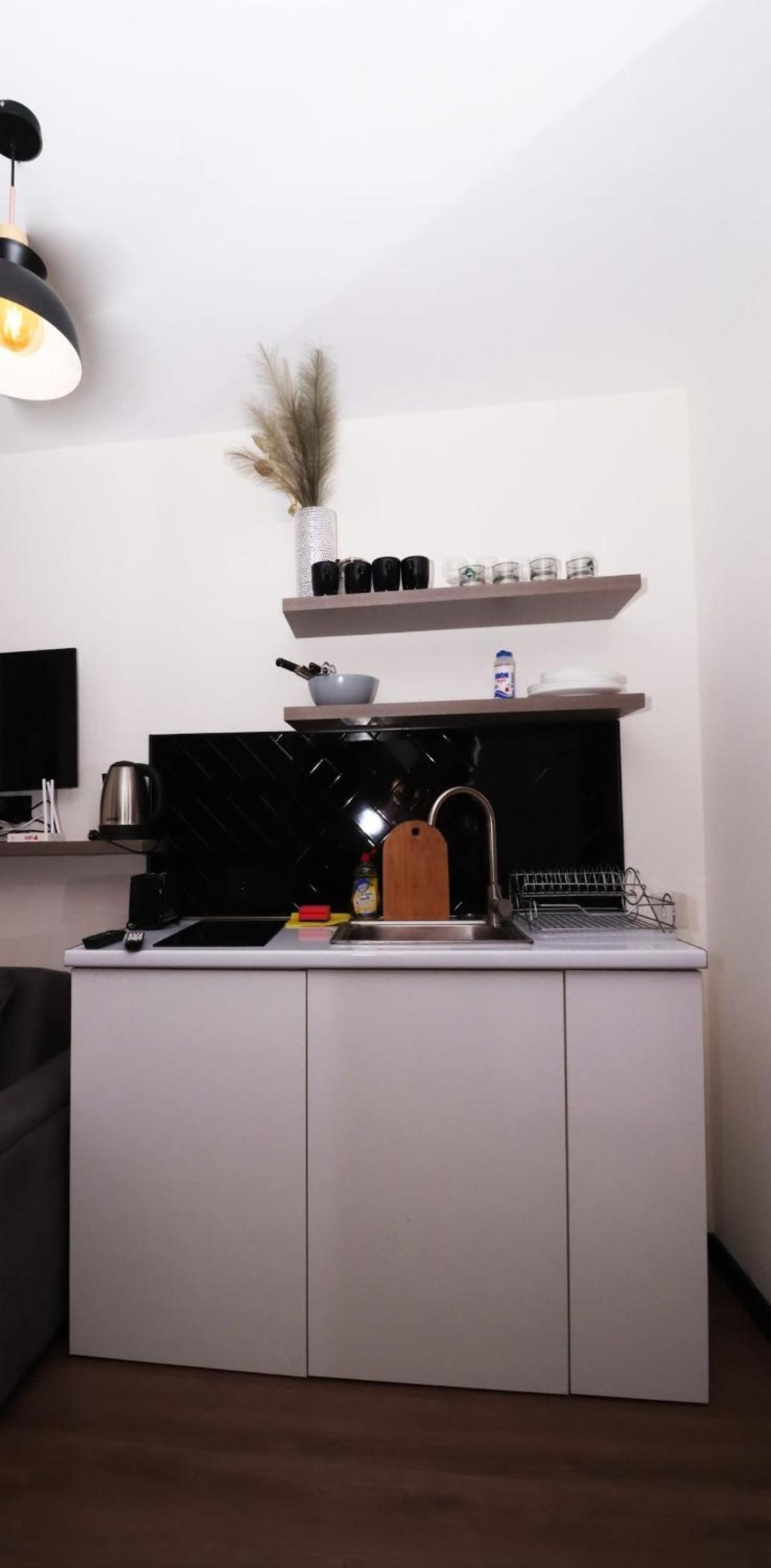 Apartment photo 2