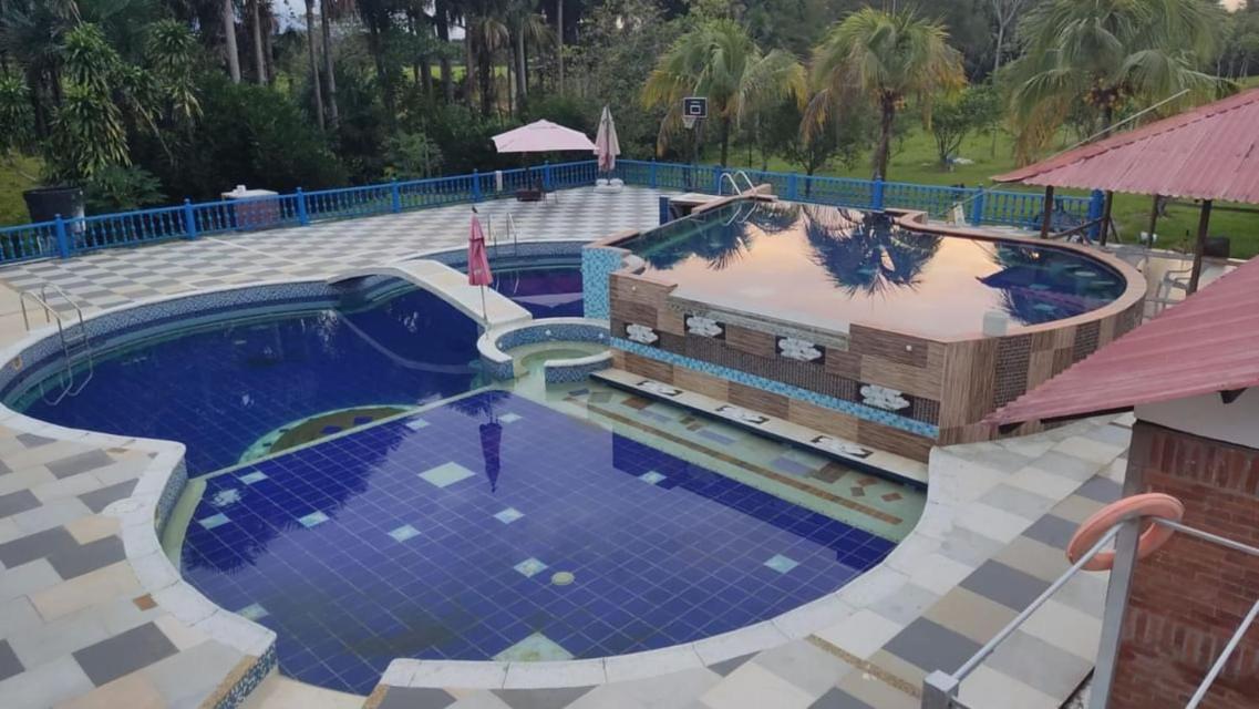 Villa photo 2