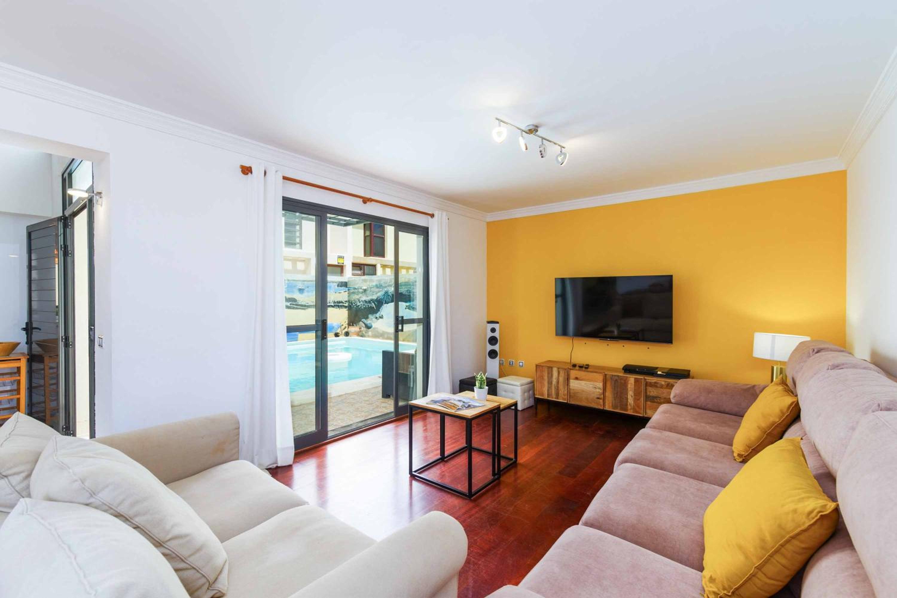 Villa de Tres Habitaciones