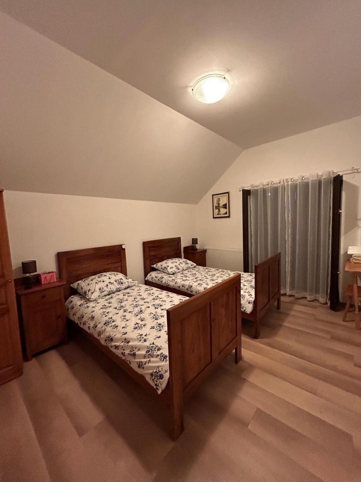 Three-Bedroom House - Photo 7