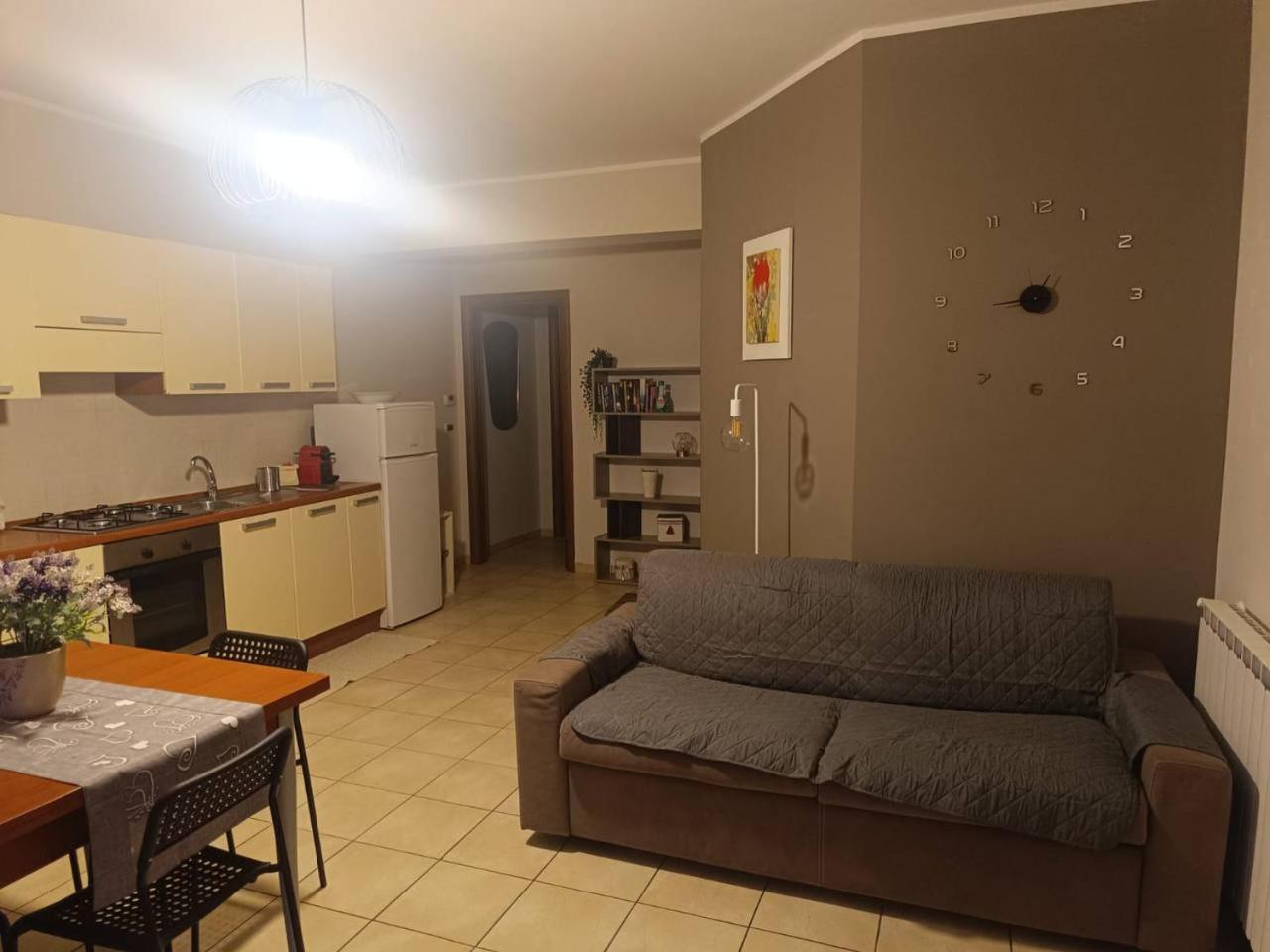 One-Bedroom Apartment photo 3