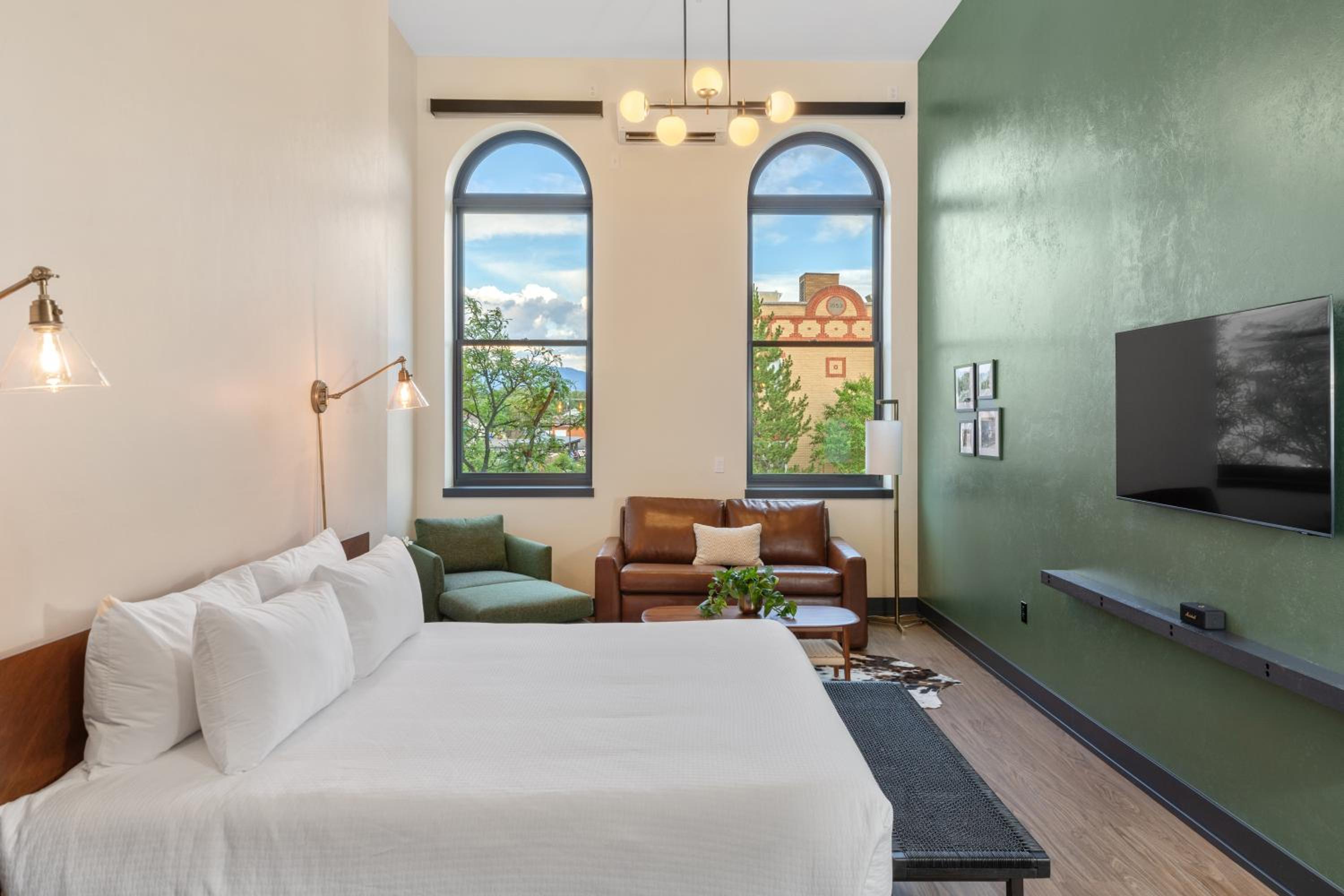 King Room with Mountain View photo 3