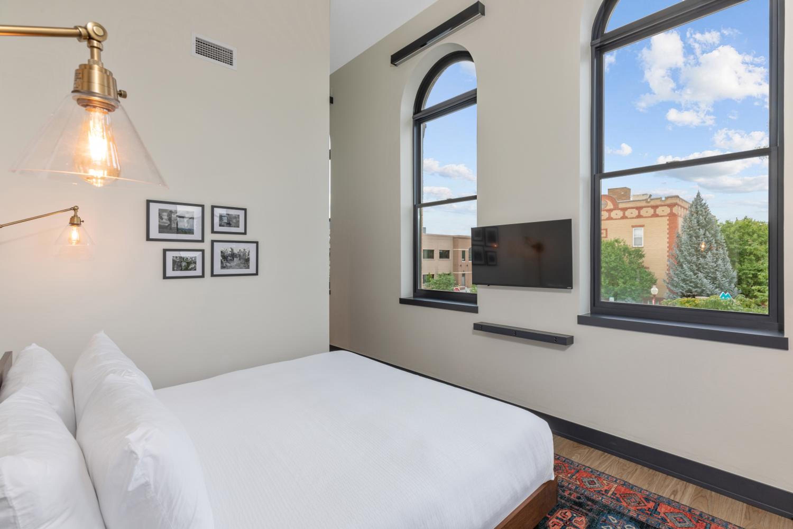 King Room with Mountain View photo 1