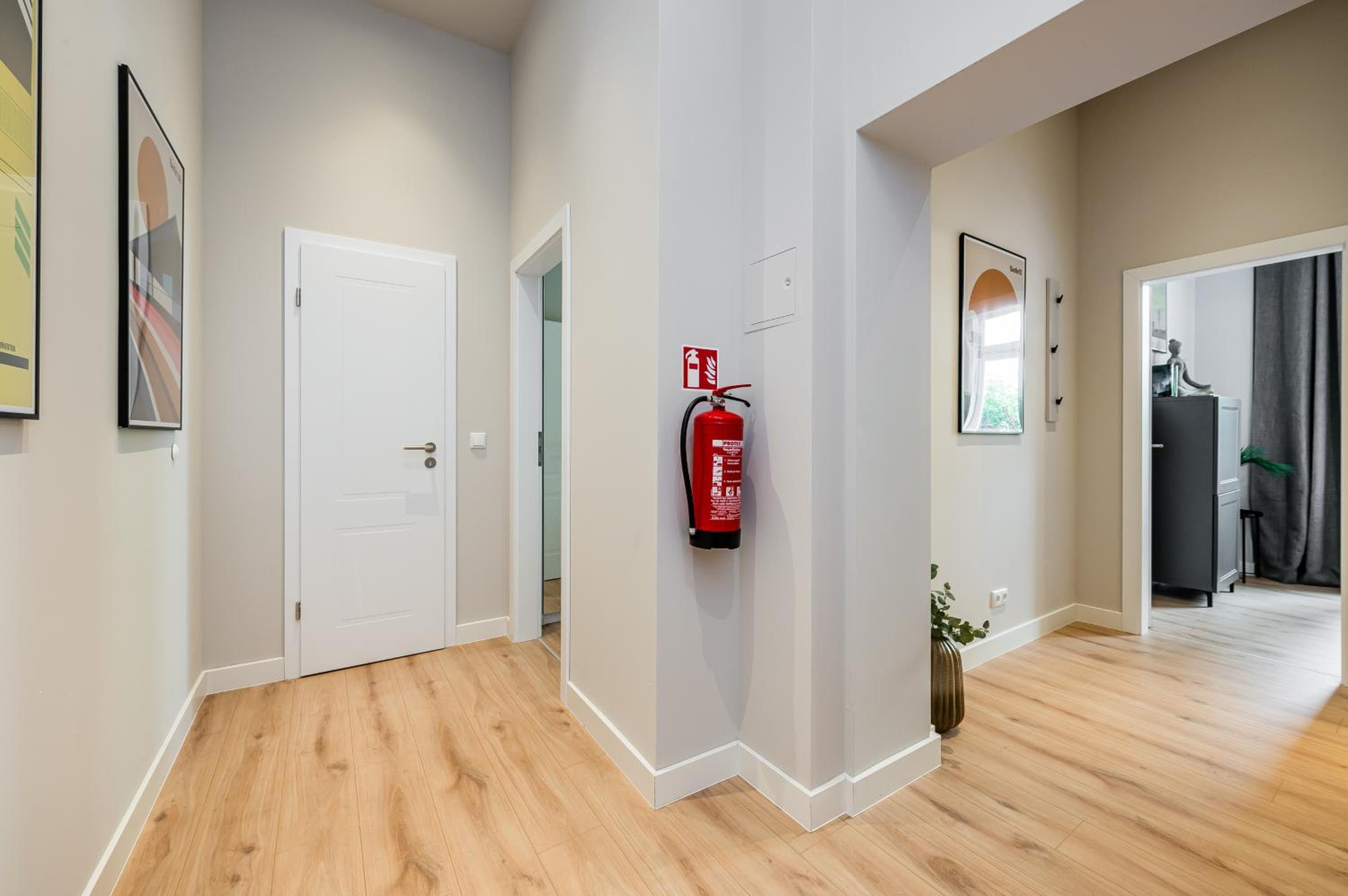 Three-Bedroom Apartment photo 2