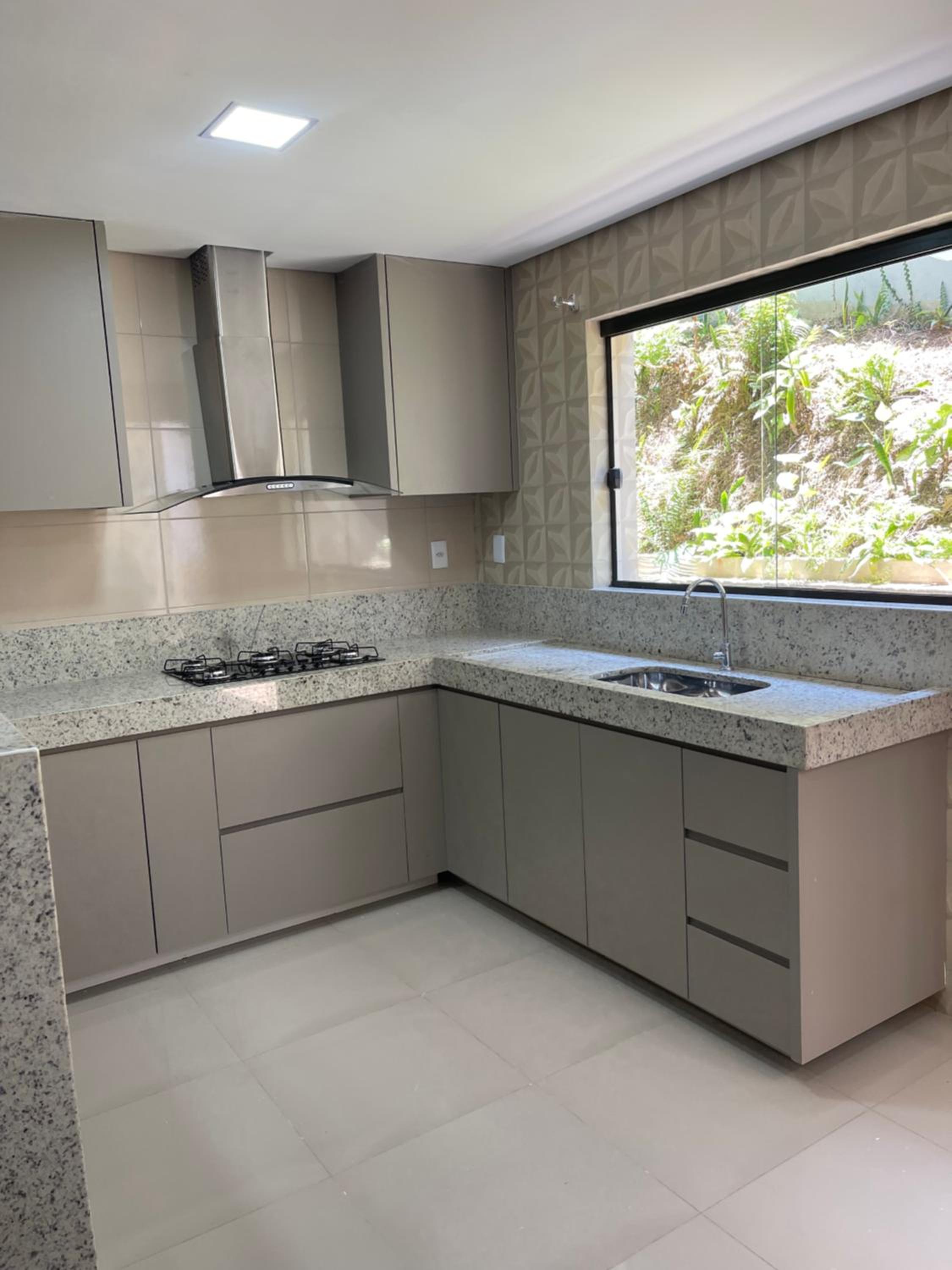 Seven-Bedroom House photo 3