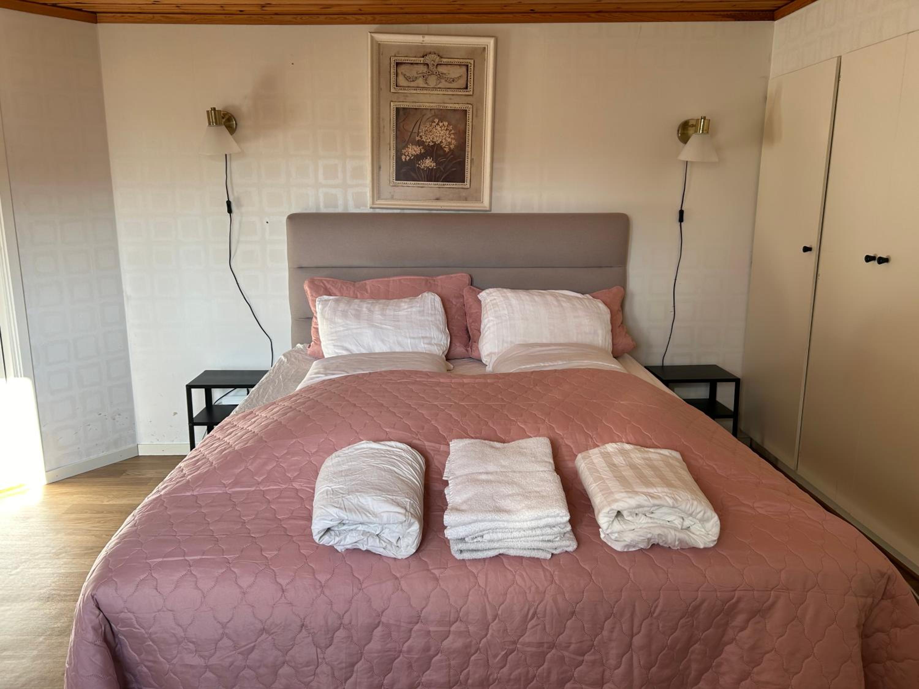 Standard Queen Room - Photo 1