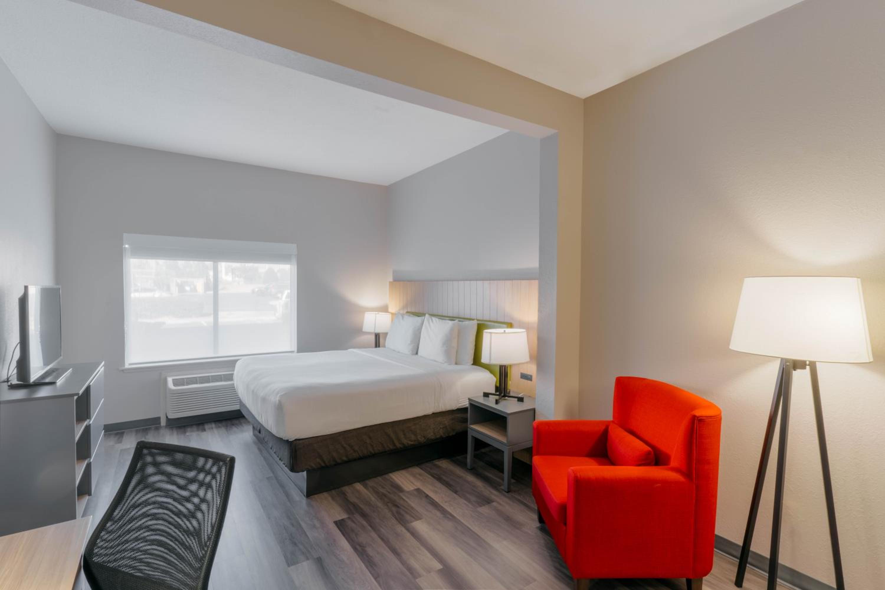 Standard King Room - Photo 3