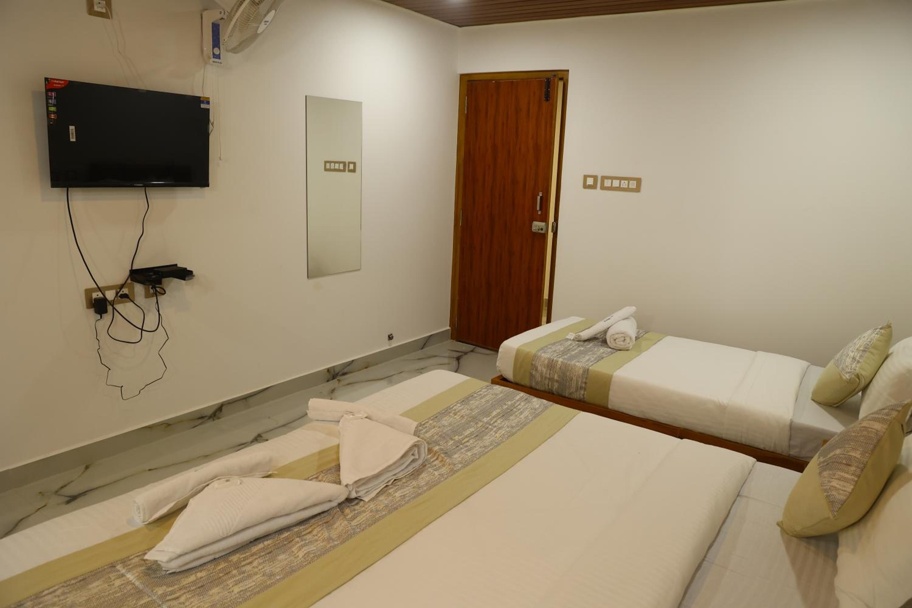 Budget Triple Room photo 2