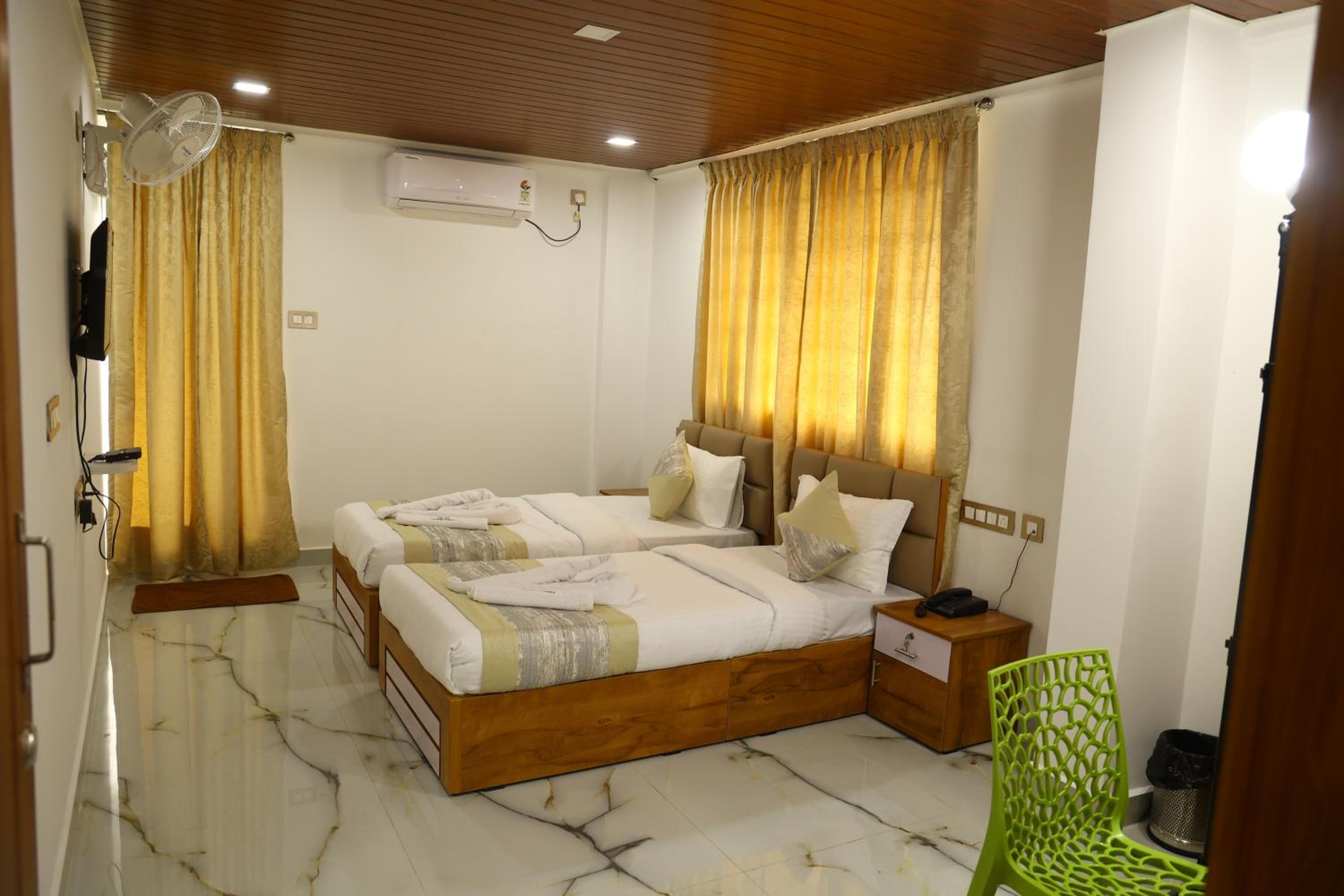 Deluxe Double Room - Photo 5