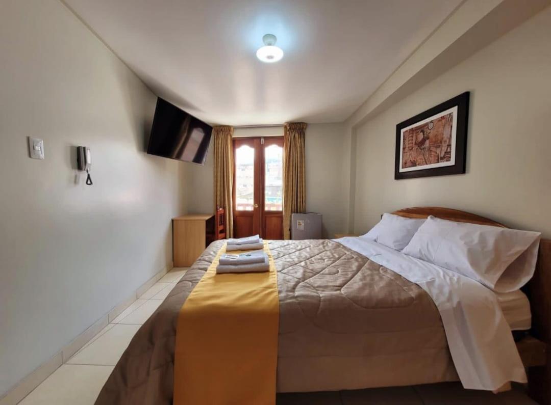 Queen Room with Spa Bath photo 1