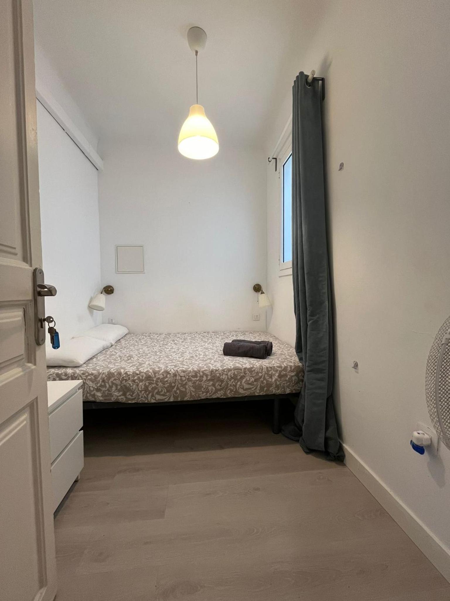 Habitación Doble Estándar con Baño Compartido
