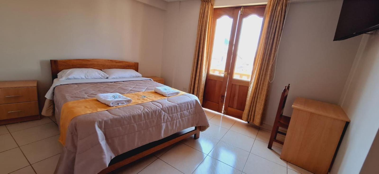 Queen Room with Balcony photo 1