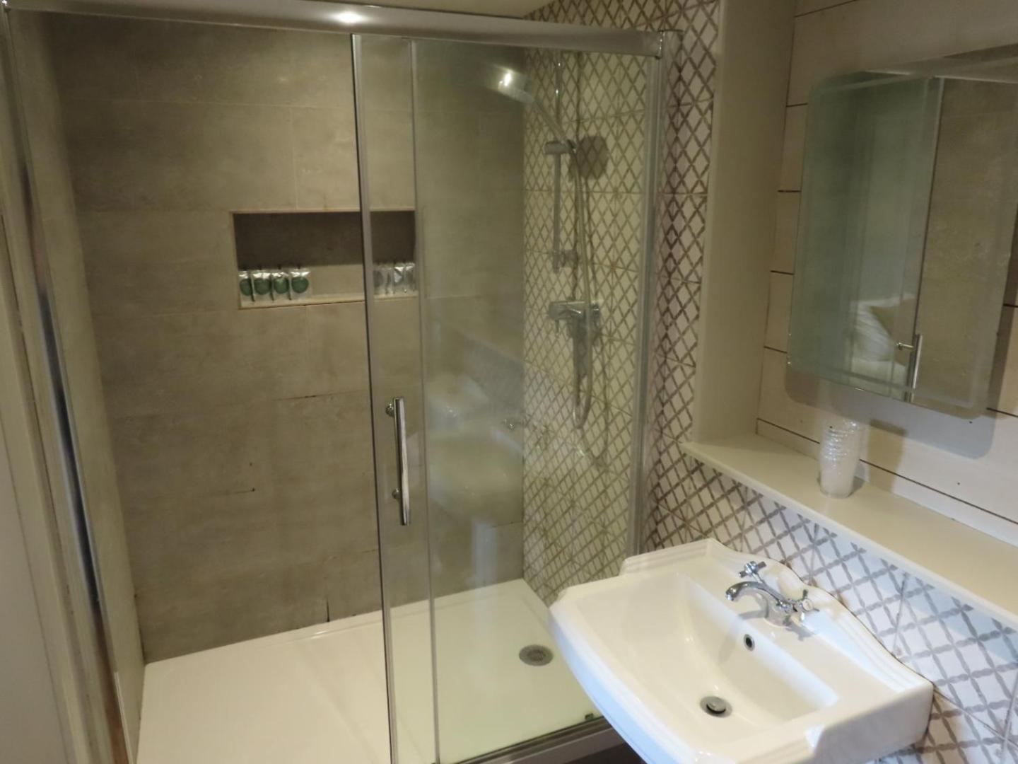 Superior Double Room - Photo 2