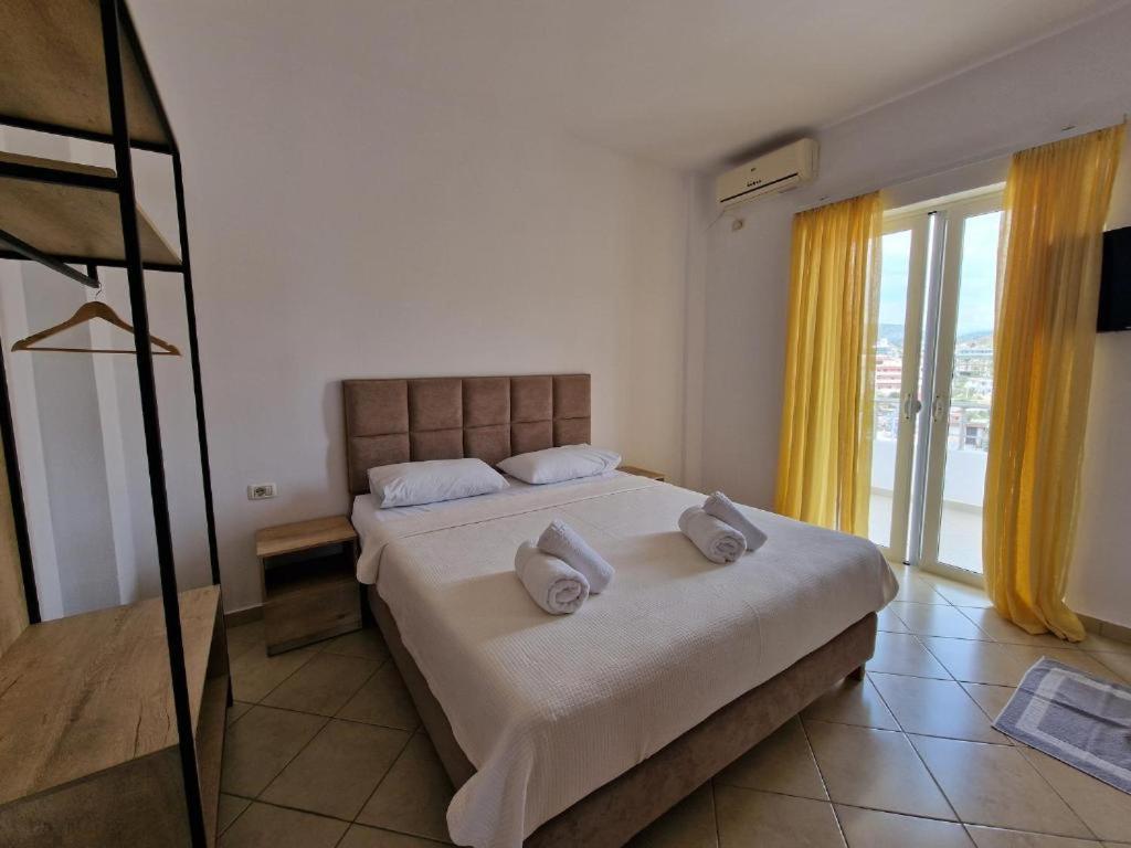 Studio Apartment with Balcony
