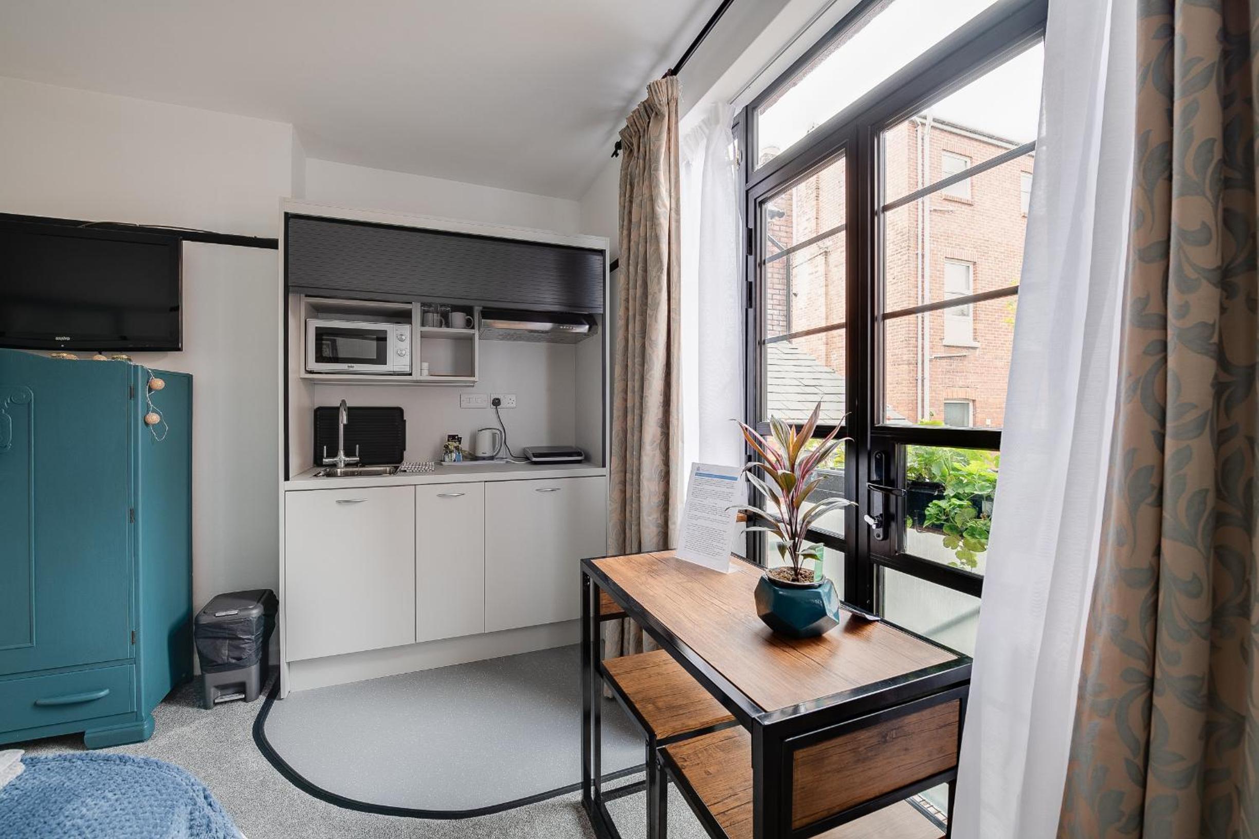 Studio with Garden View - Photo 8