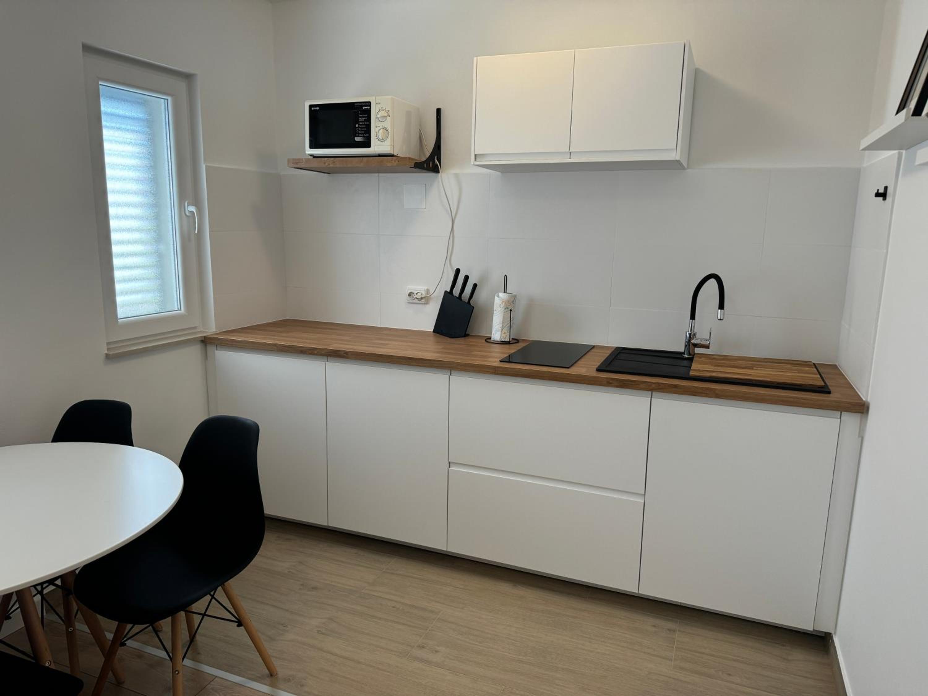 One-Bedroom Apartment with Balcony photo 3