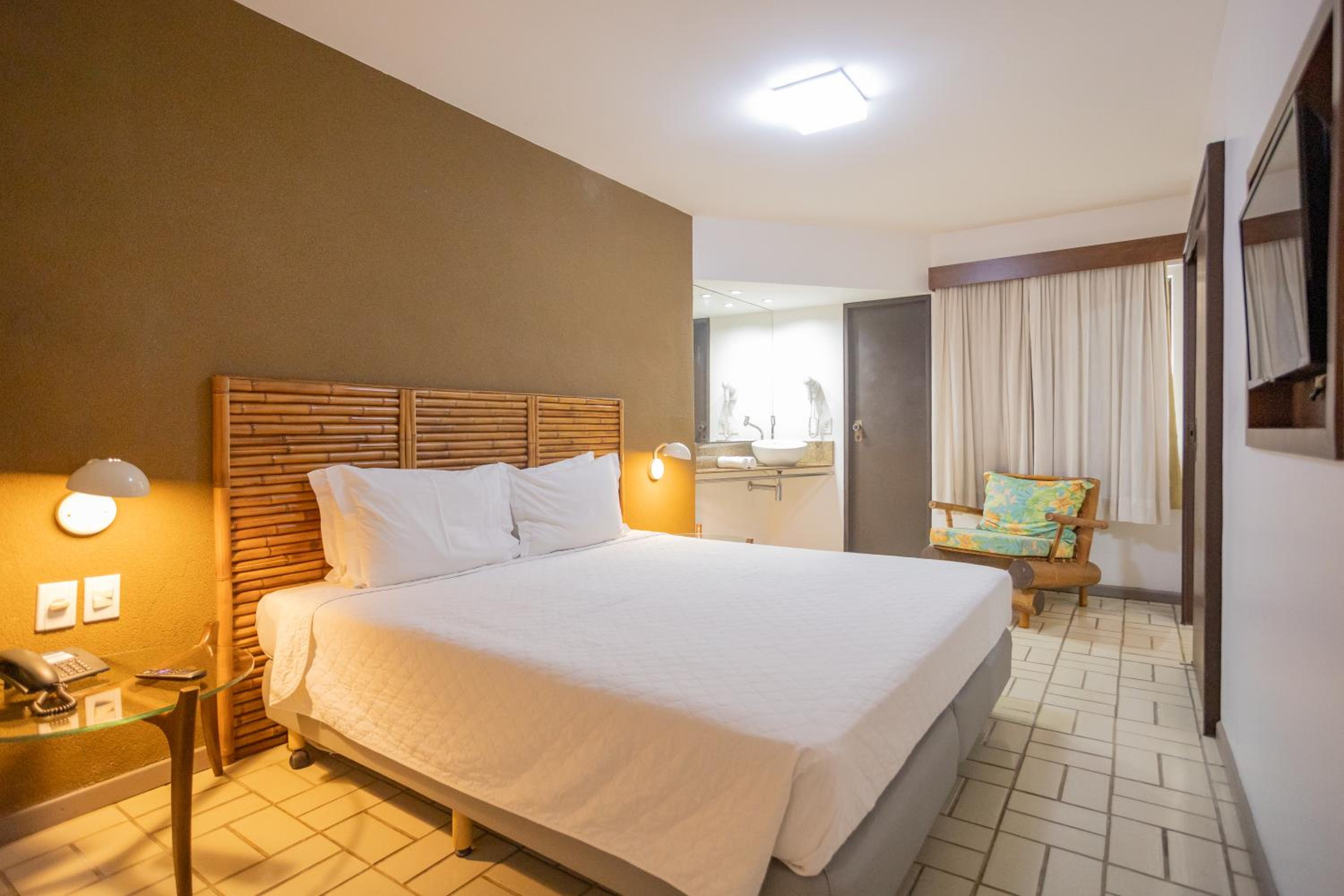 Deluxe Family Suite photo 1