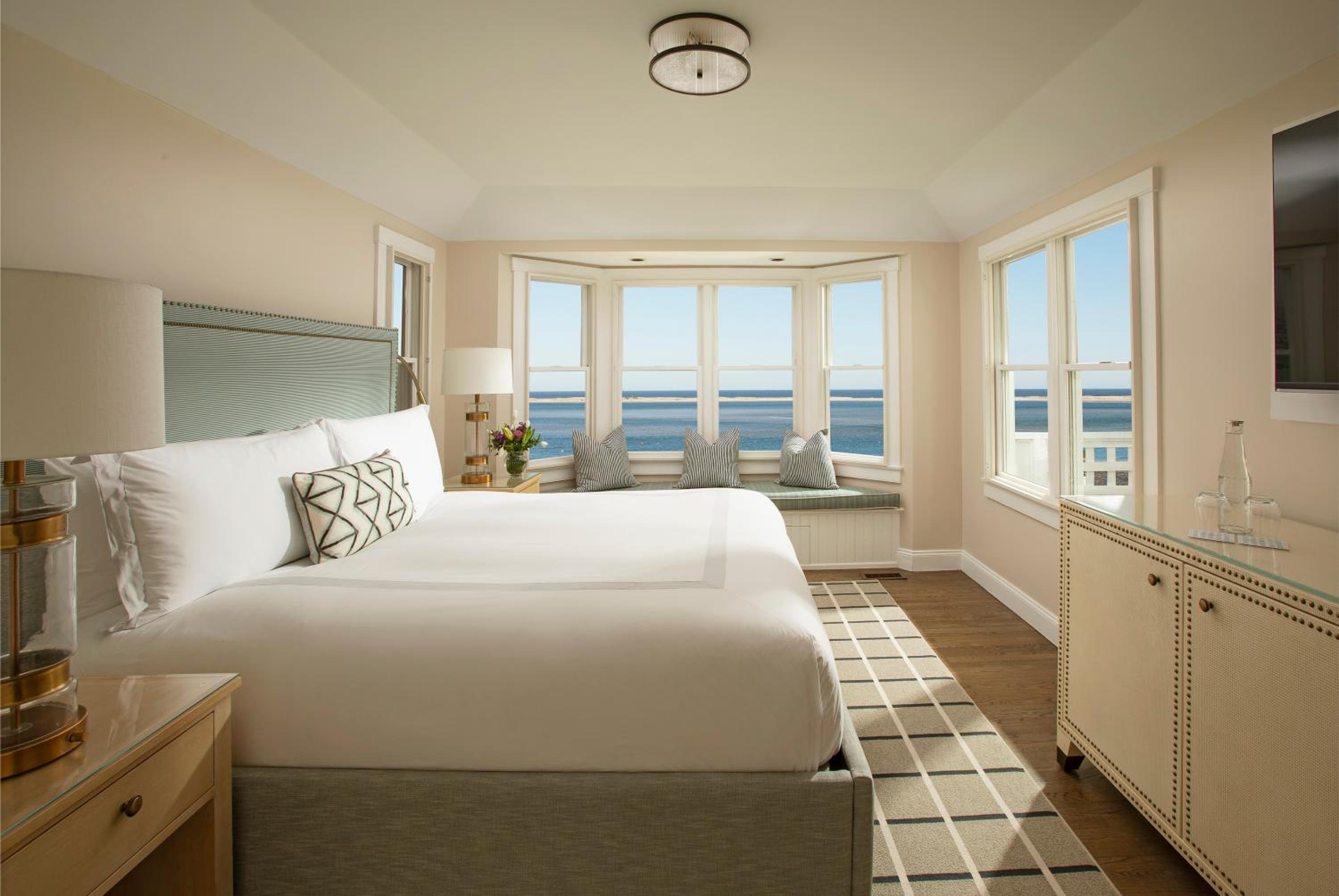 Ocean View Cottage Suite King