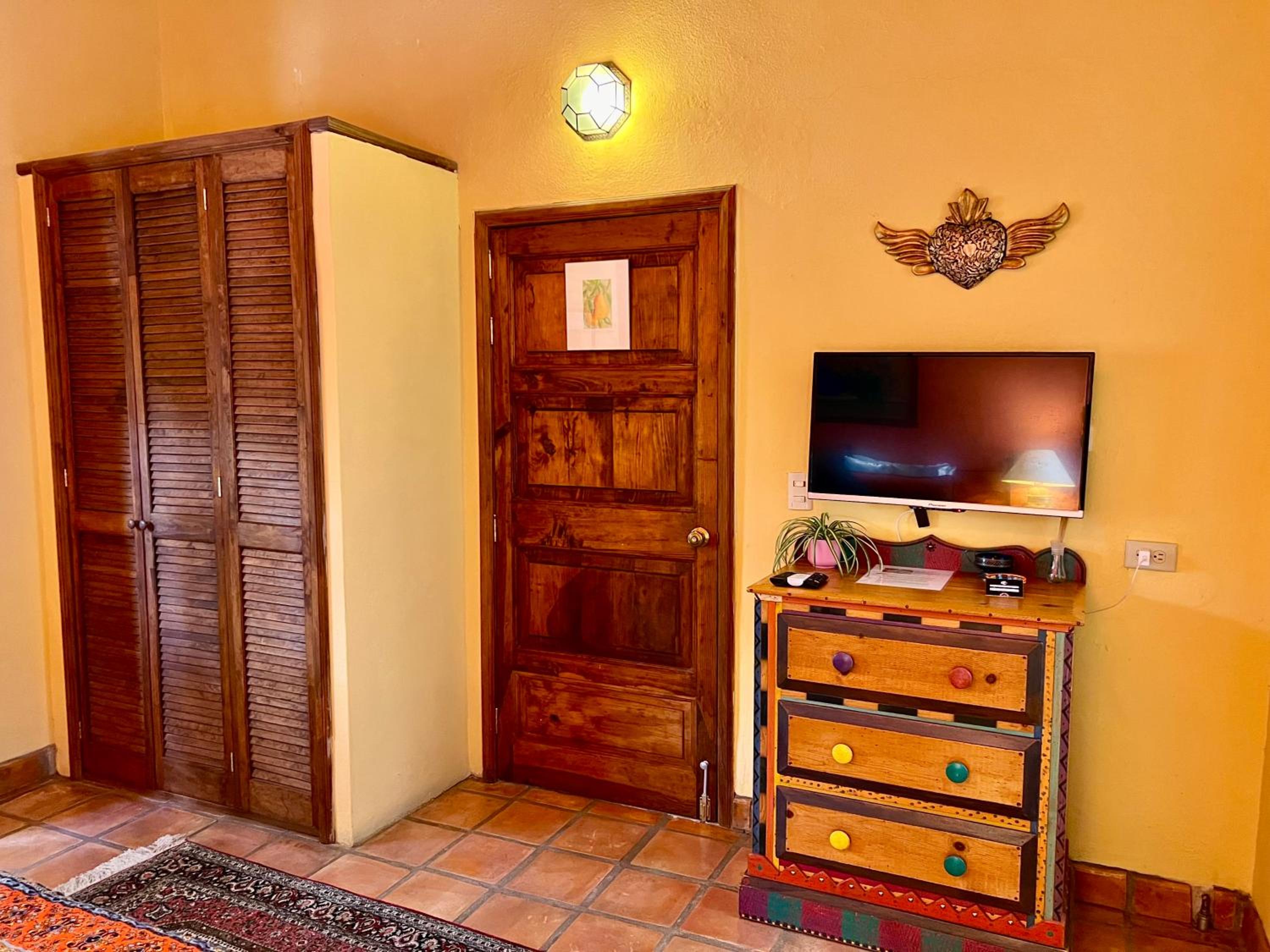 Standard Double Room - Photo 40