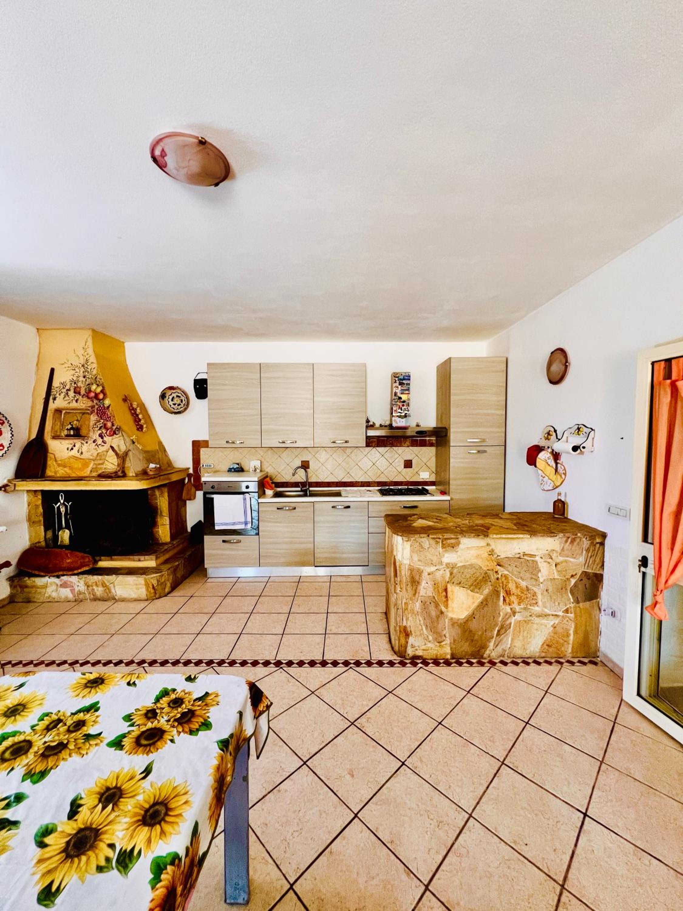 Two-Bedroom House photo 2