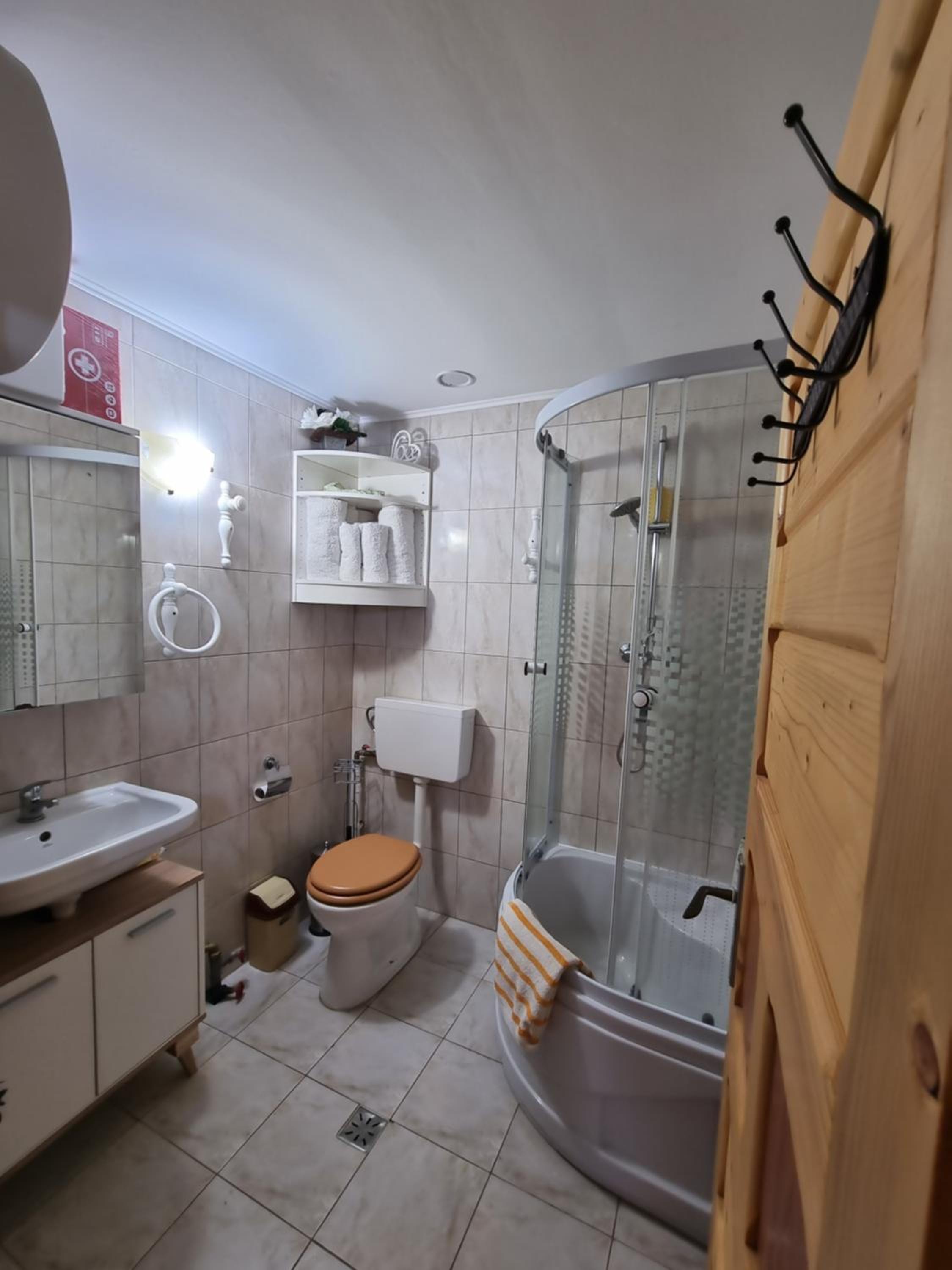 One-Bedroom House photo 2