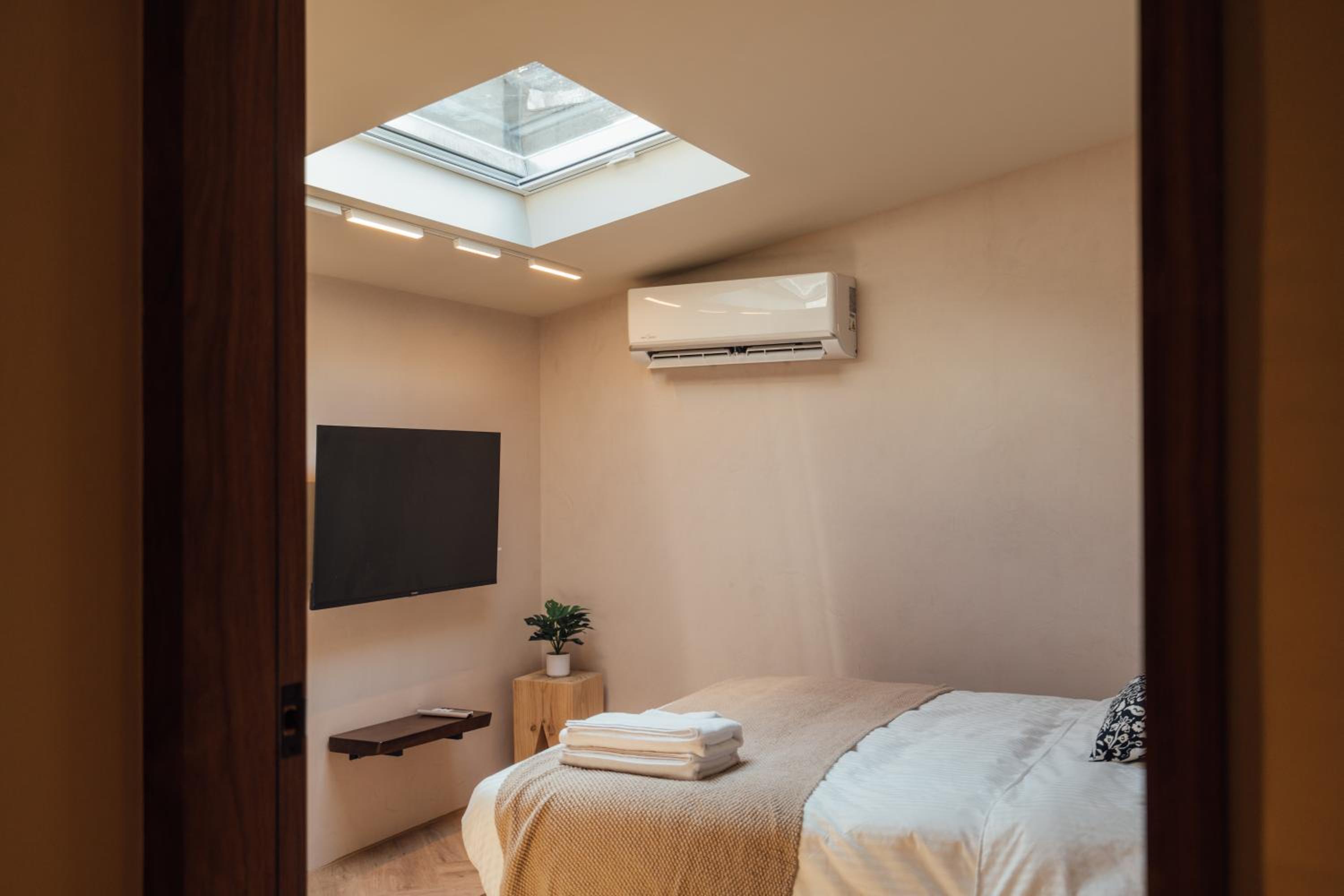 Standard Double Room (with skylight)