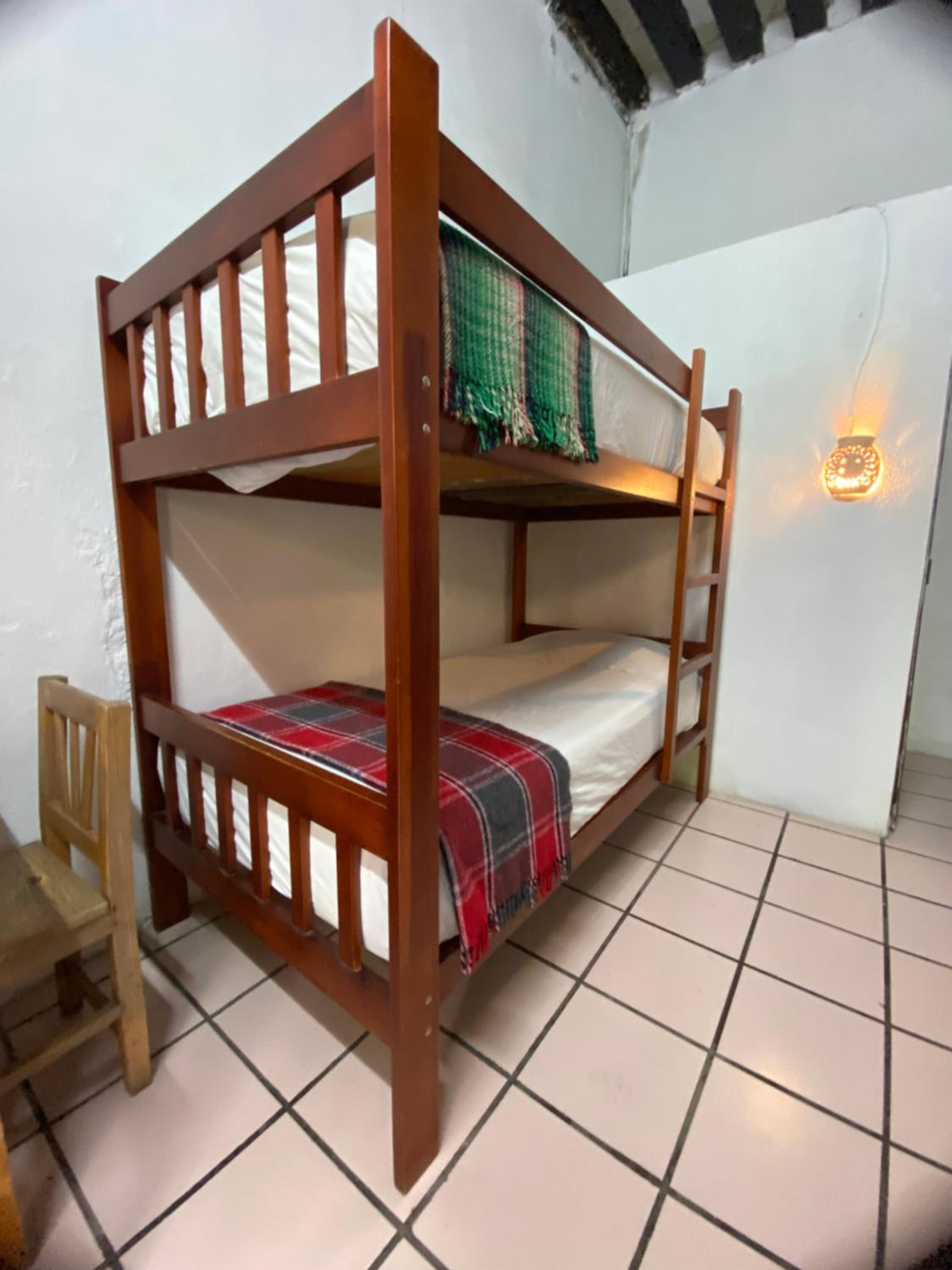 Twin Room - Photo 6