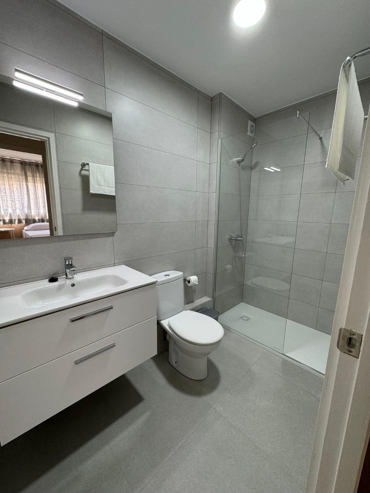 Two-Bedroom Apartment with Terrace photo 3