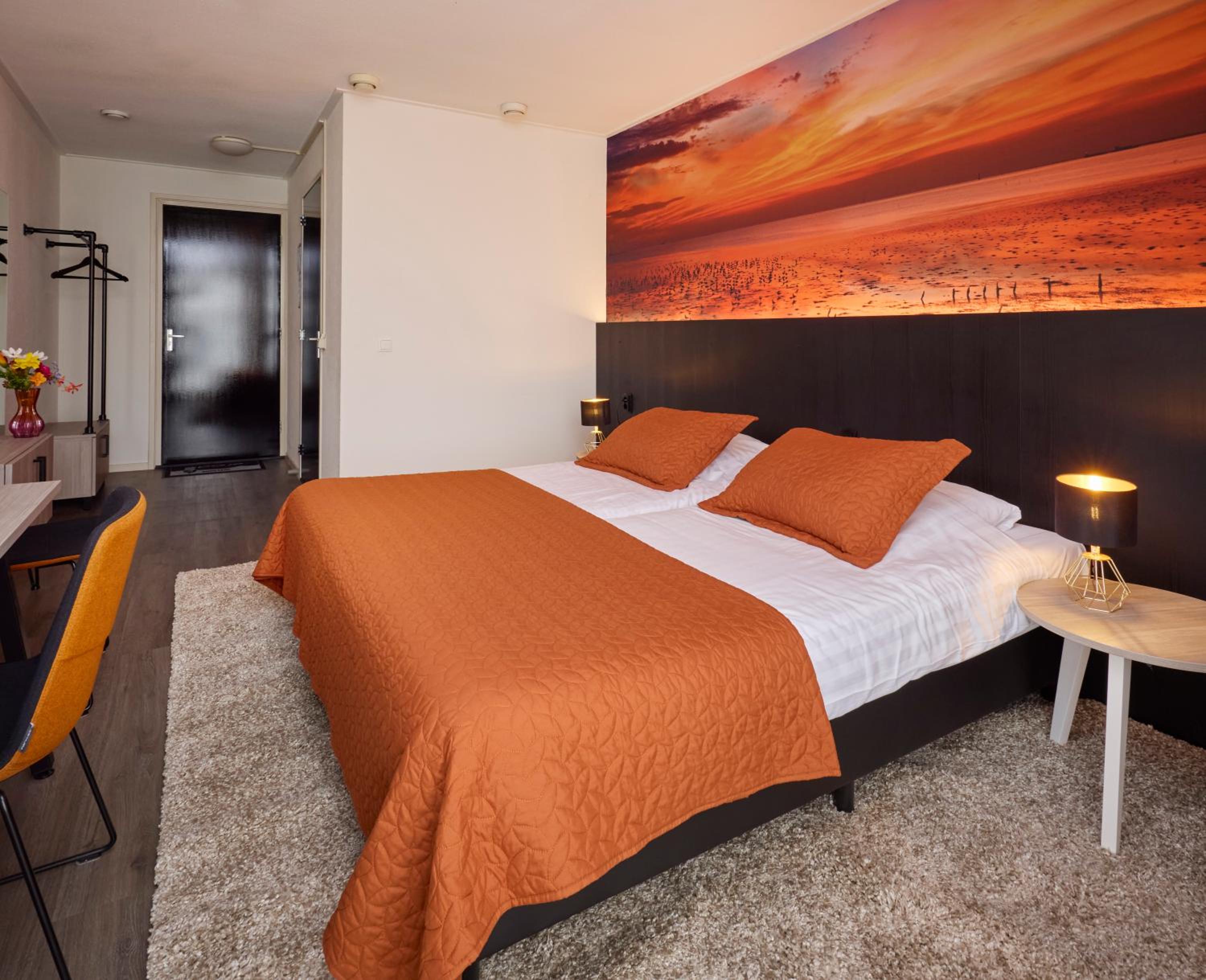 Double Room - Photo 10